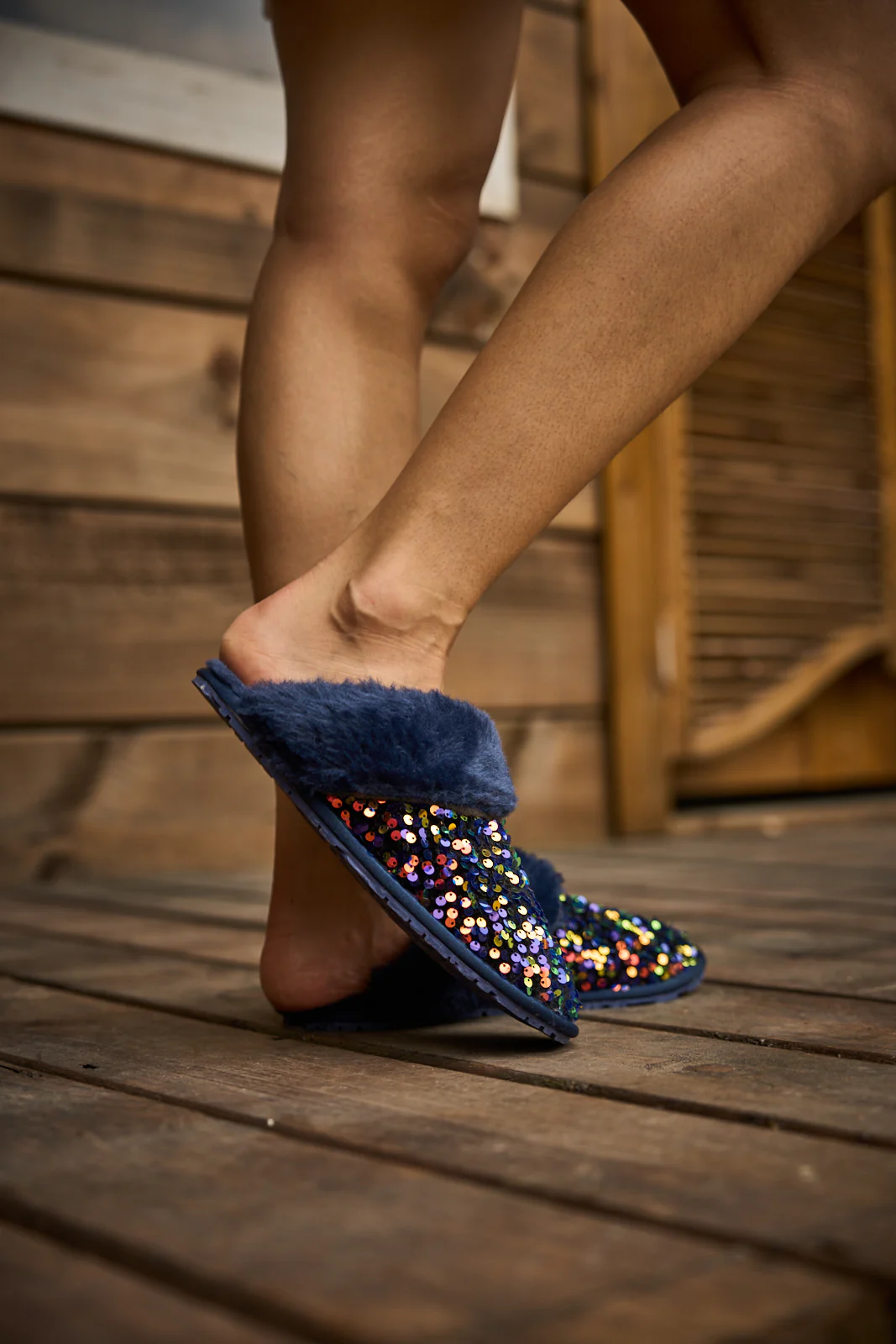 SMAIBULUN Ugg | Cozy Day Glam Sequins Slipper - Navy - Image 5