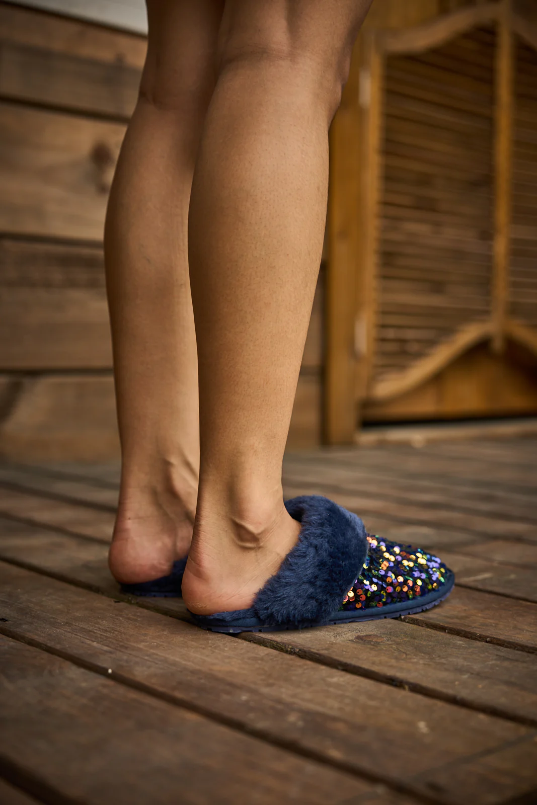 SMAIBULUN Ugg | Cozy Day Glam Sequins Slipper - Navy - Image 7