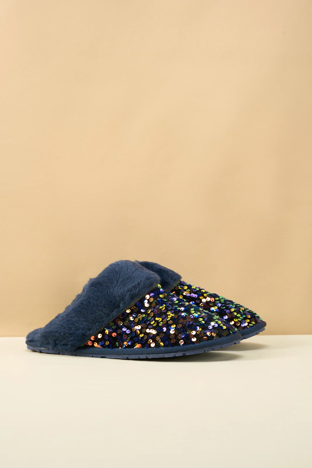 SMAIBULUN Ugg | Cozy Day Glam Sequins Slipper - Navy - Image 9