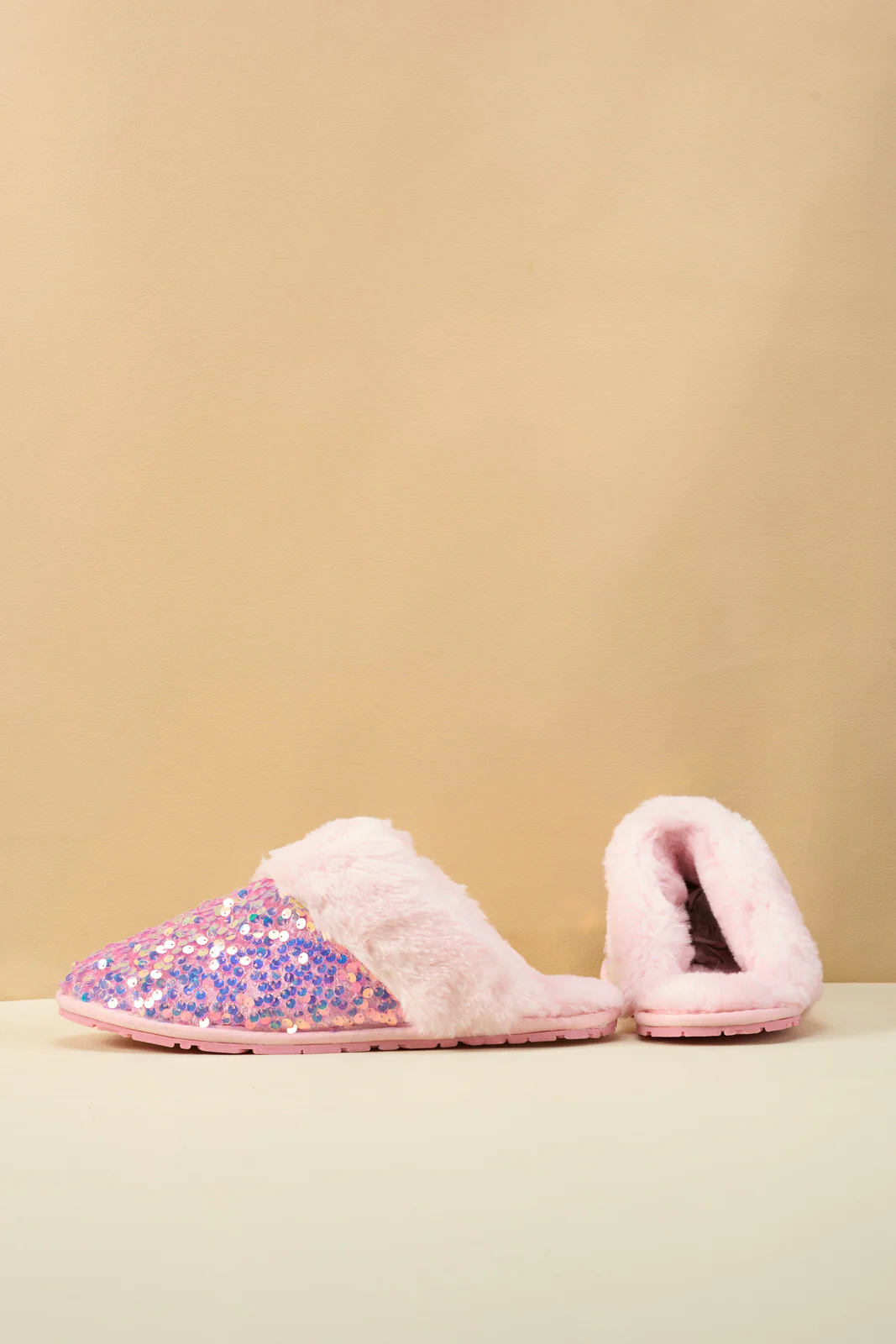 SMAIBULUN Ugg | Cozy Day Glam Sequins Slipper - Pink - Image 11
