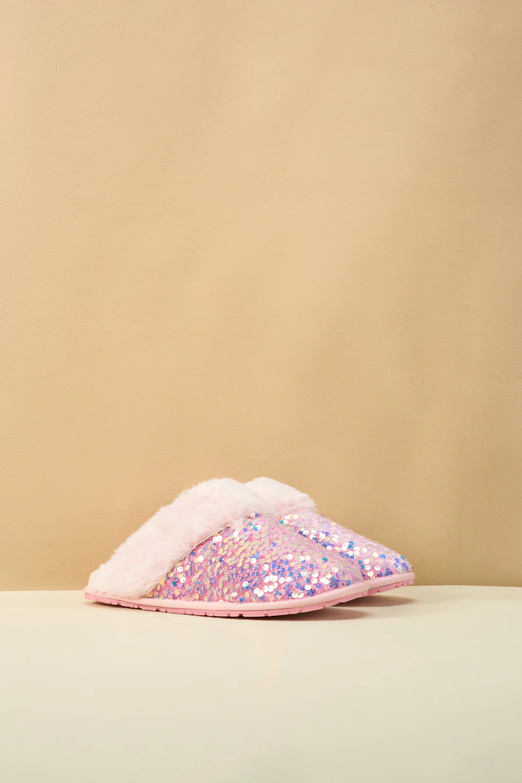 SMAIBULUN Ugg | Cozy Day Glam Sequins Slipper - Pink - Image 9