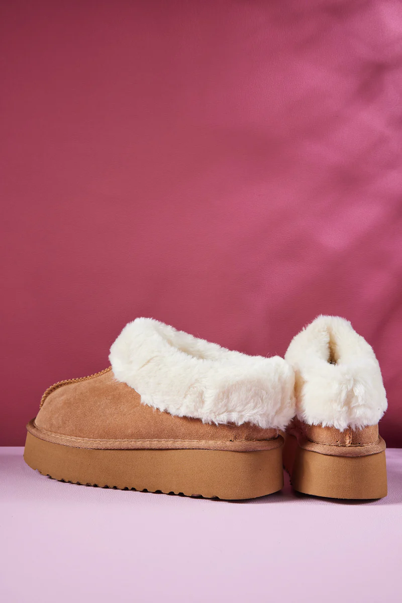 Smaibulun Ugg | Cuddle Up Wool Lined Suede Bootie - Chestnut - Image 10