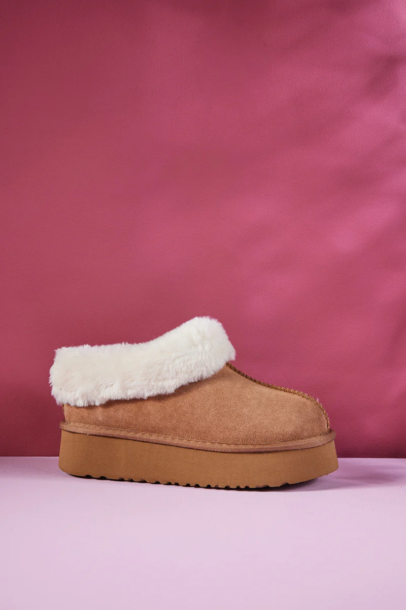 Smaibulun Ugg | Cuddle Up Wool Lined Suede Bootie - Chestnut - Image 9