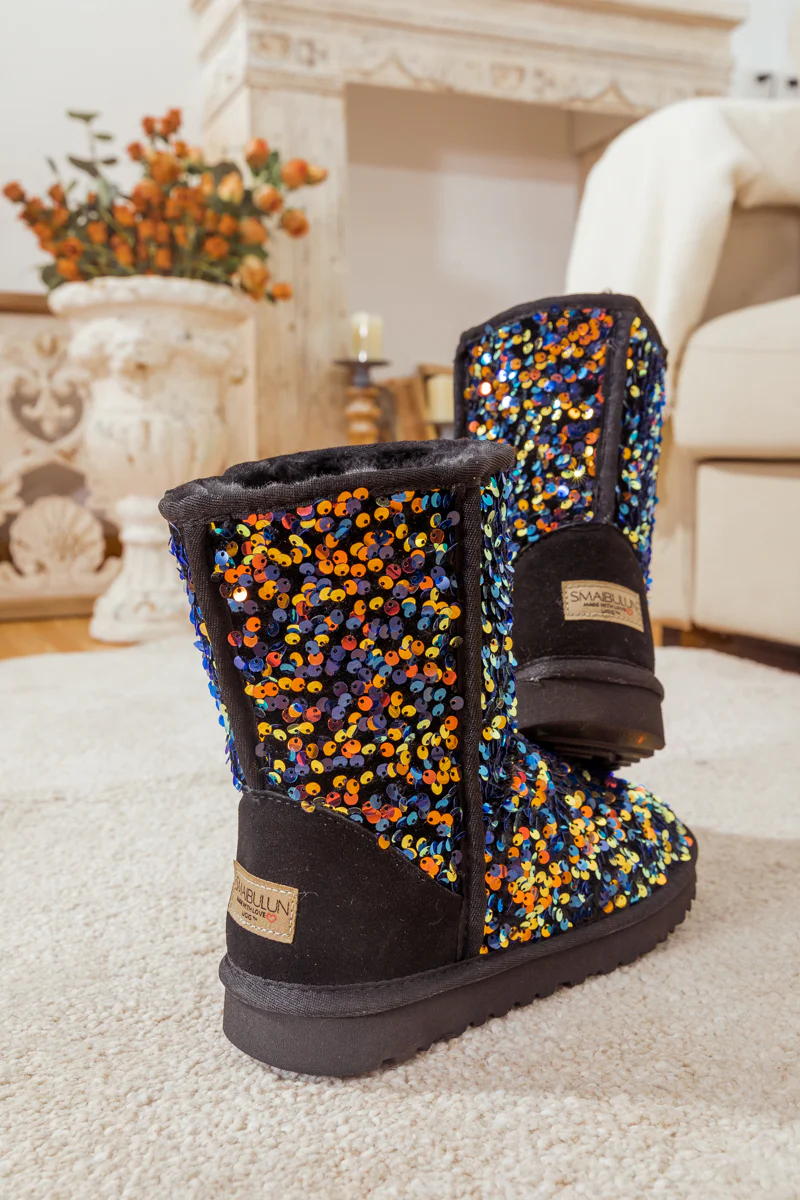 Smaibulun Ugg | Dallas Glam Sequin Shearling Boots - Black - Image 7