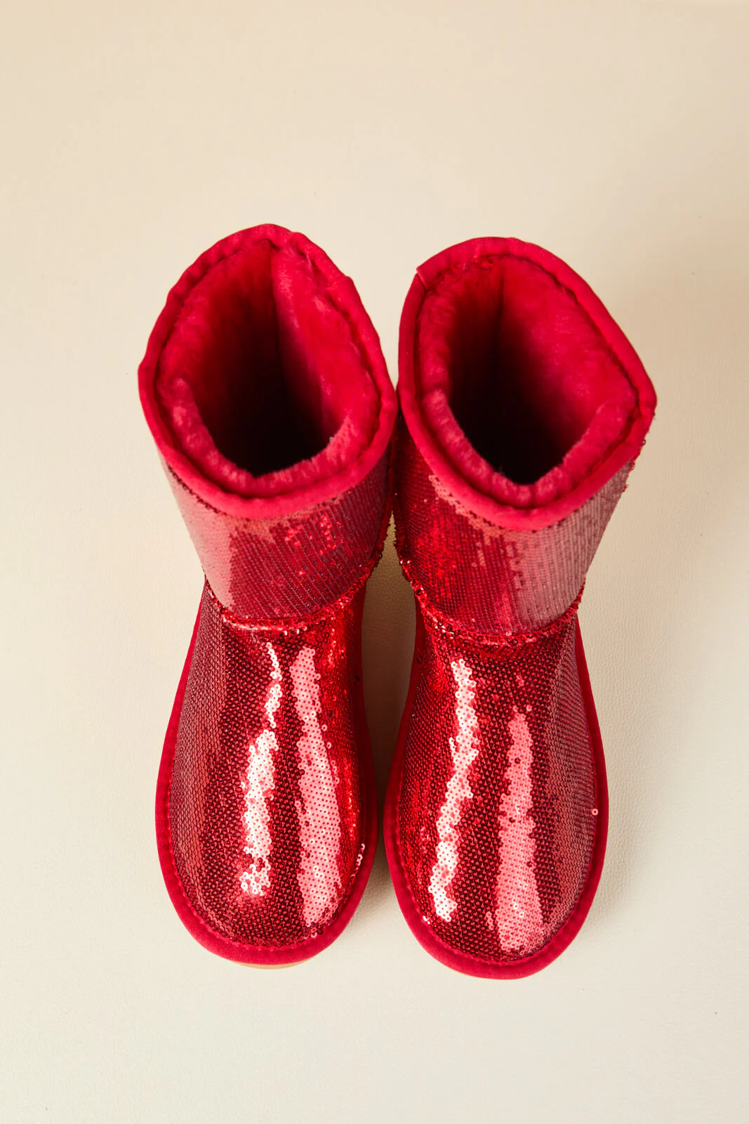 Smaibulun Ugg | Dallas Glam Sequin Shearling Boots - crimson - Image 13