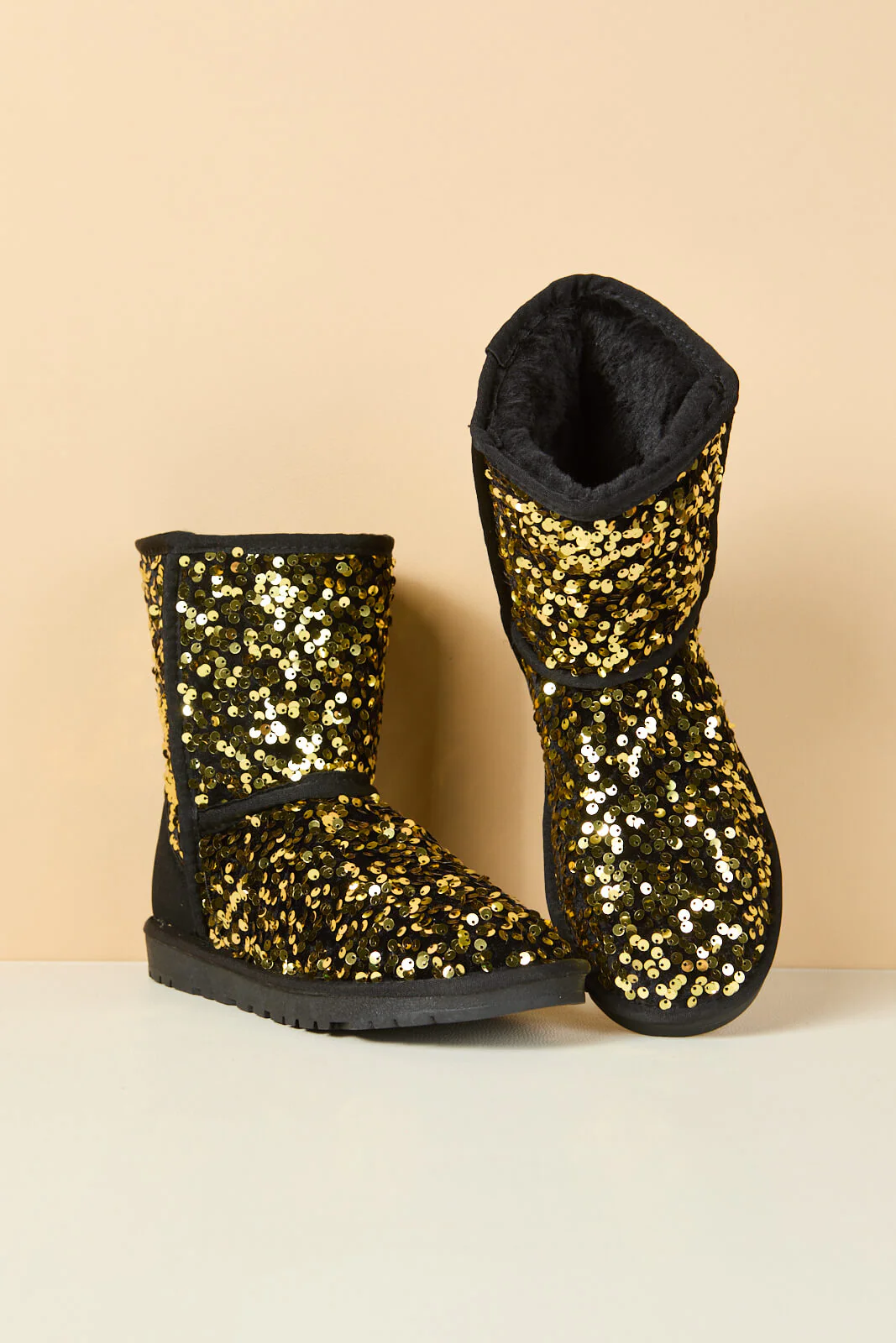 Smaibulun Ugg | Dallas Glam Sequin Shearling Boots - Gold - Image 10