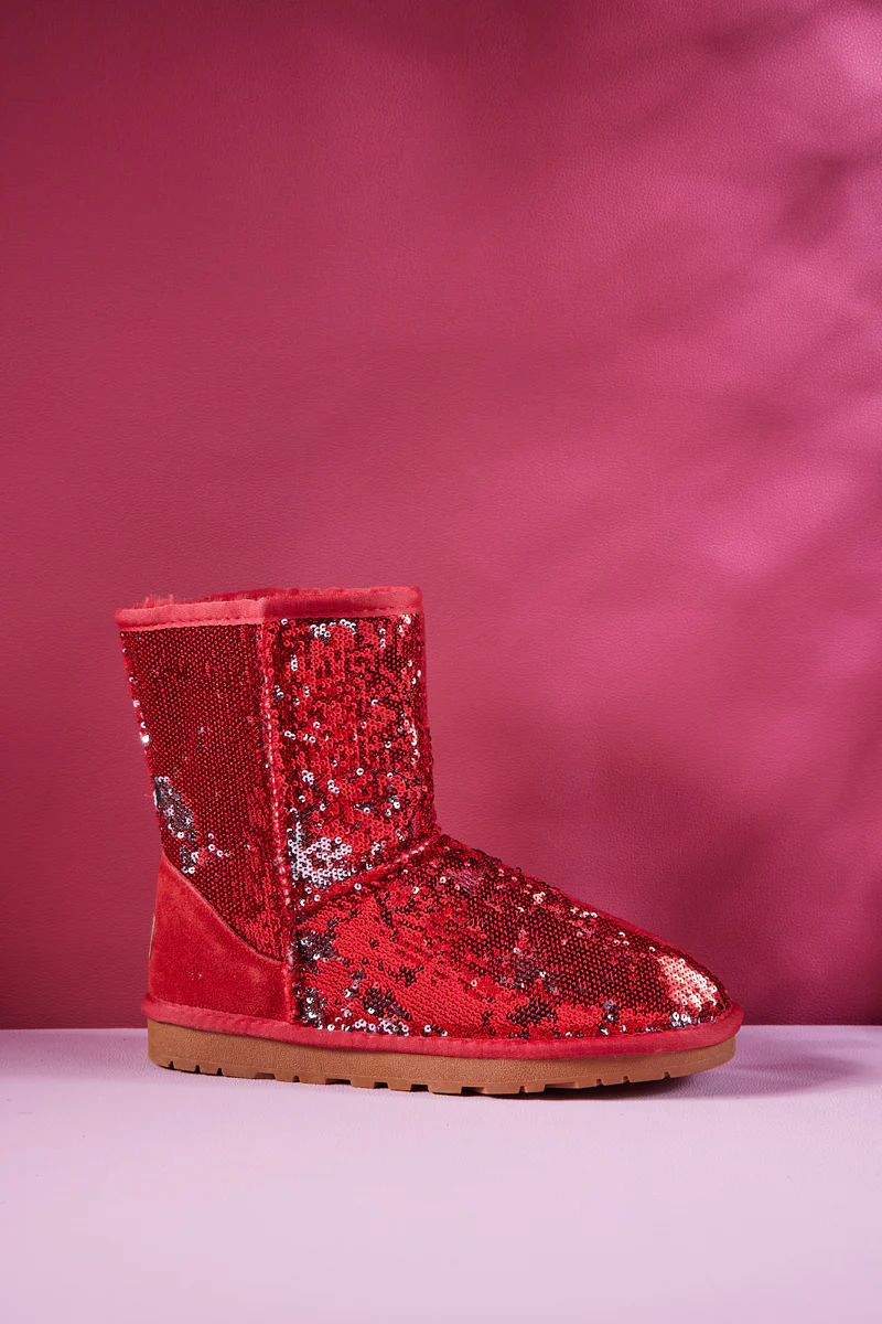 Smaibulun Ugg | Dallas Glam Sequin Shearling Boots - Red - Image 9