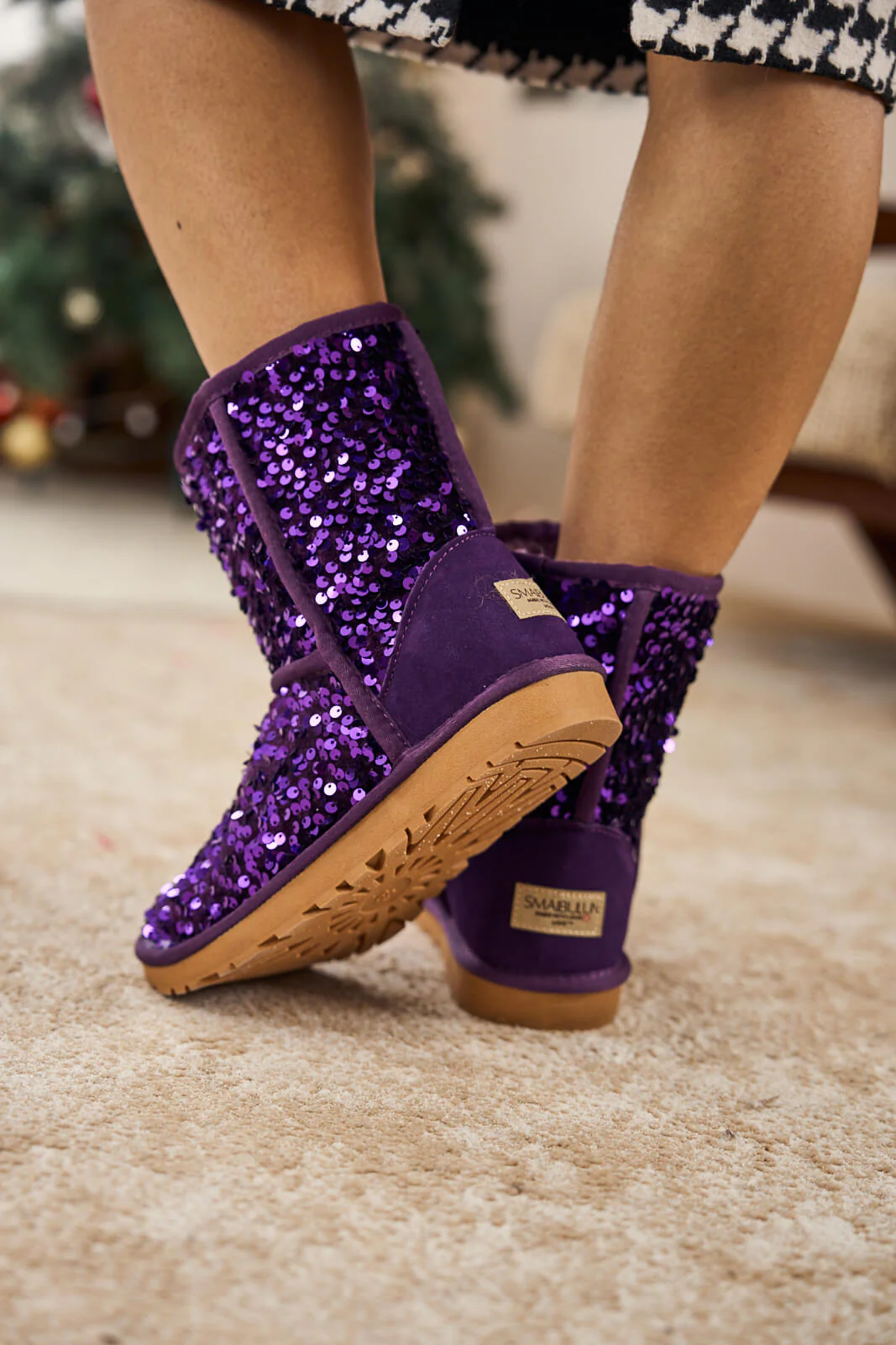 Smaibulun Ugg | Dallas Glam Sequin Shearling Boots - violet - Image 6
