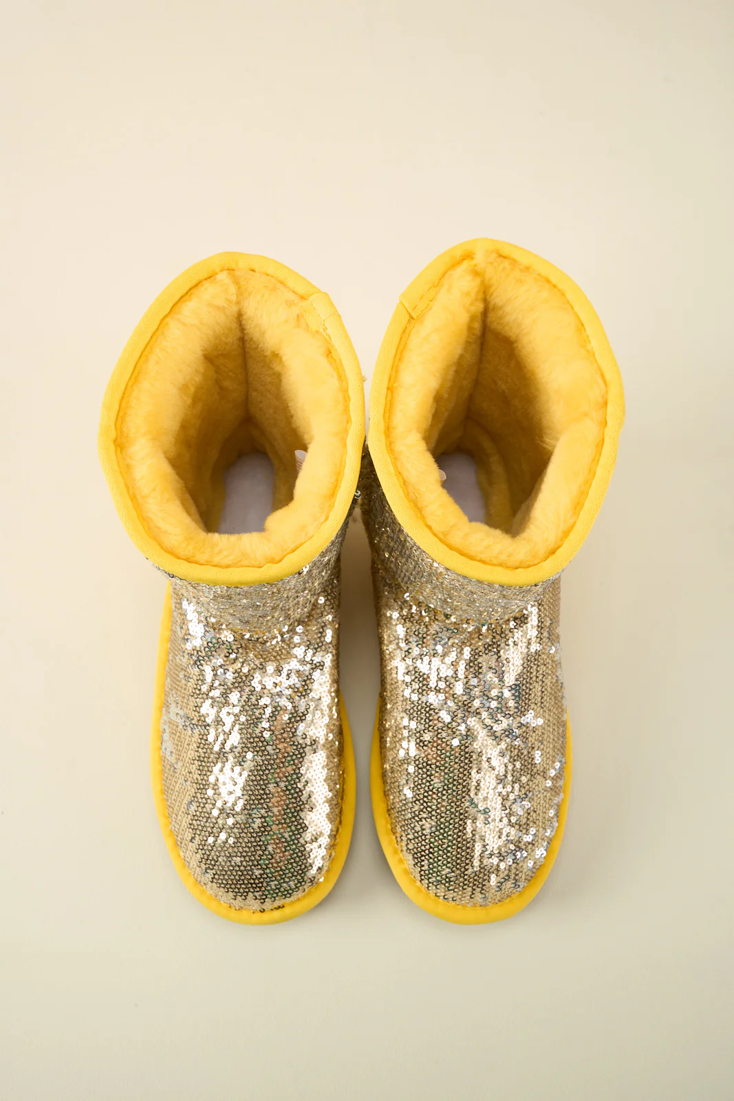Smaibulun Ugg | Dallas Glam Sequin Shearling Boots - Yellow - Image 11