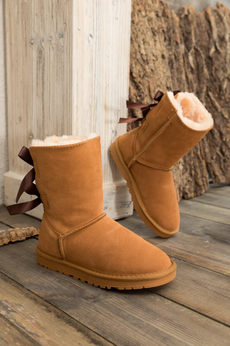 Smaibulun Ugg | Double Ballet Ribbon Bow Suede Shearling Boots - Chestnut - Image 8