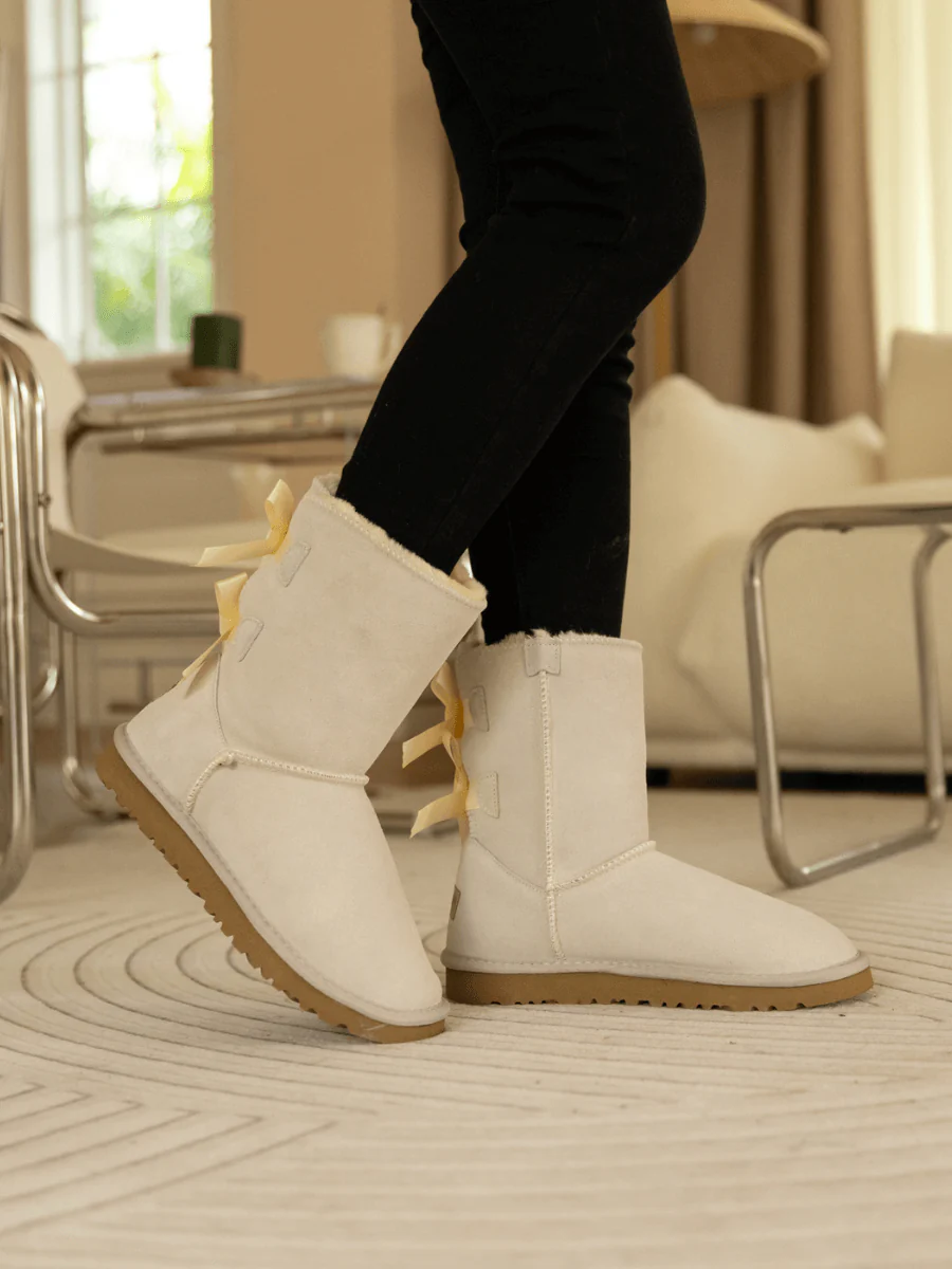 Smaibulun Ugg | Double Ballet Ribbon Bow Suede Shearling Boots - Ivory - Image 4