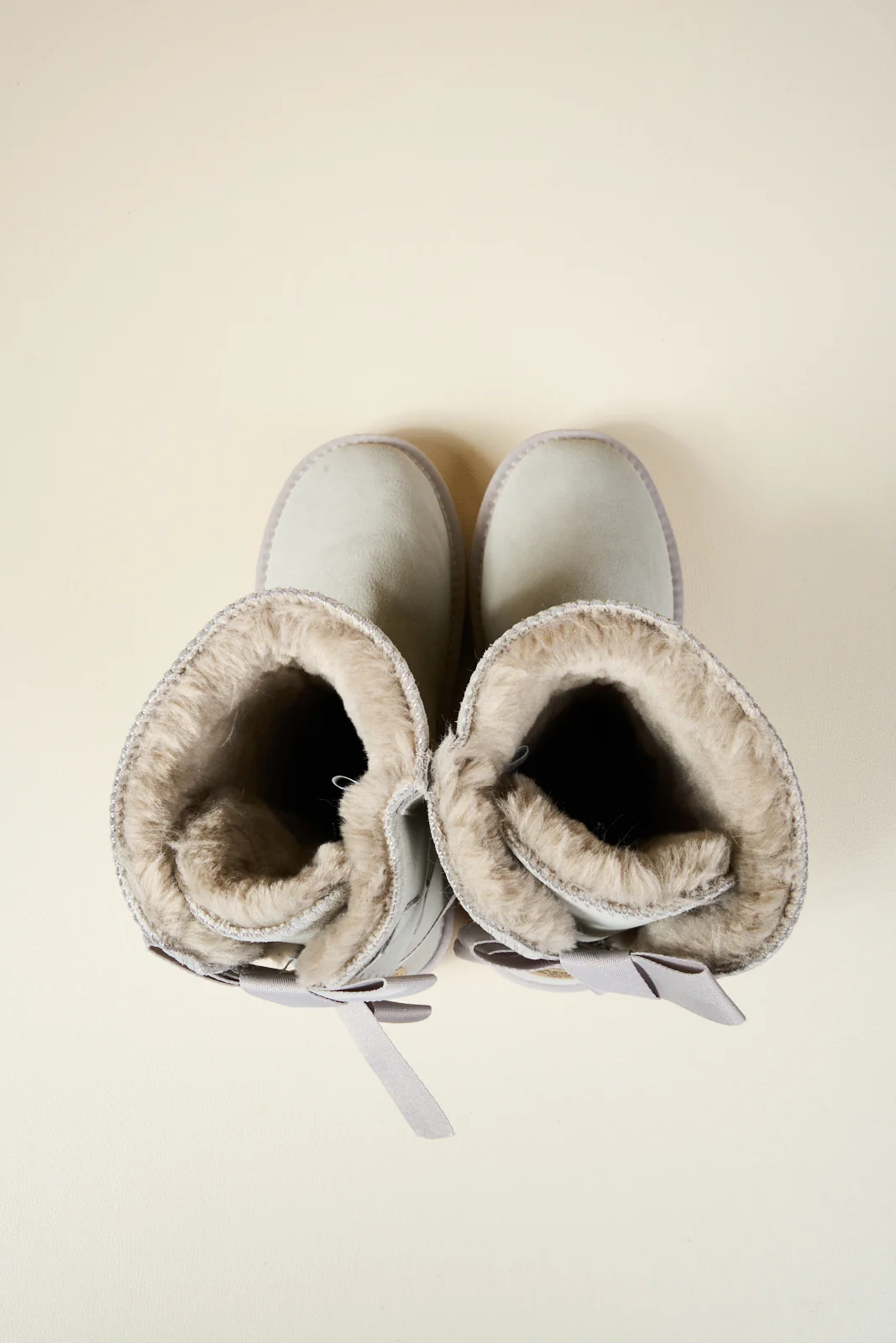 Smaibulun Ugg | Double Ballet Ribbon Bow Suede Shearling Boots - pale - Image 12