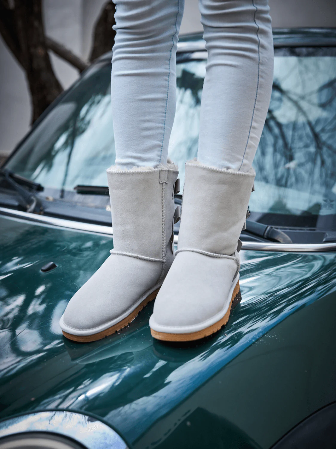Smaibulun Ugg | Double Ballet Ribbon Bow Suede Shearling Boots - pale - Image 2