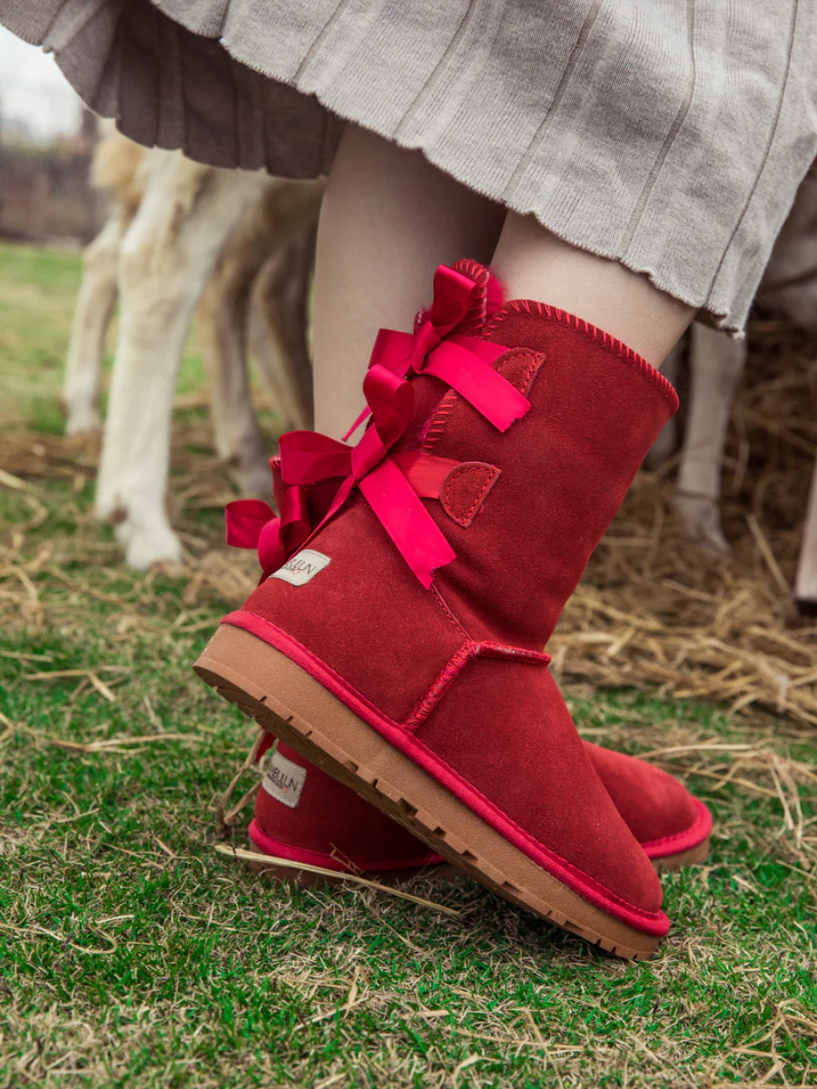 Smaibulun Ugg | Double Ballet Ribbon Bow Suede Shearling Boots - red - Image 4