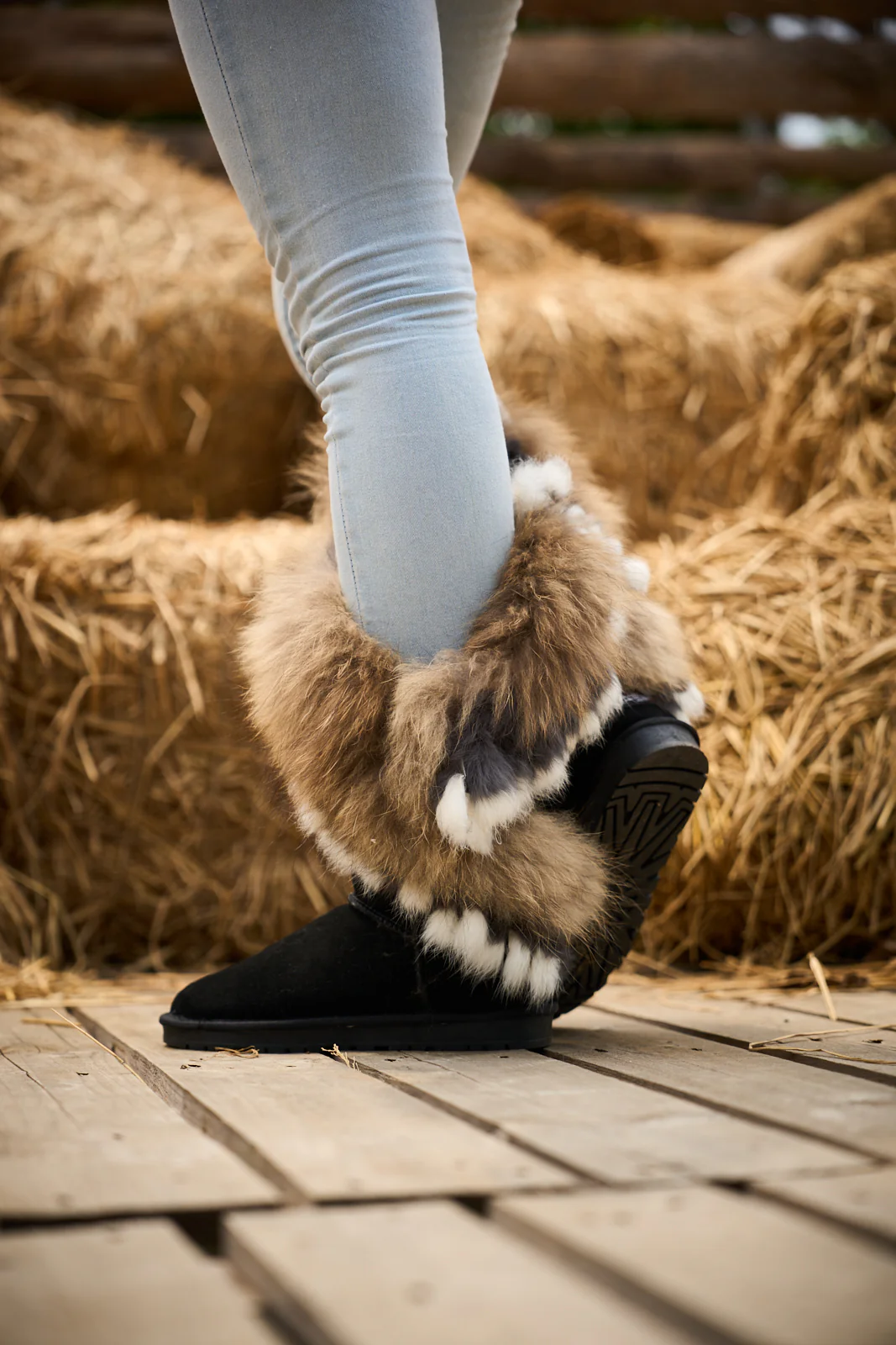 SMAIBULUN Ugg | Faux Fur Wool Lined Grazing Calf Boots - Black - Image 4