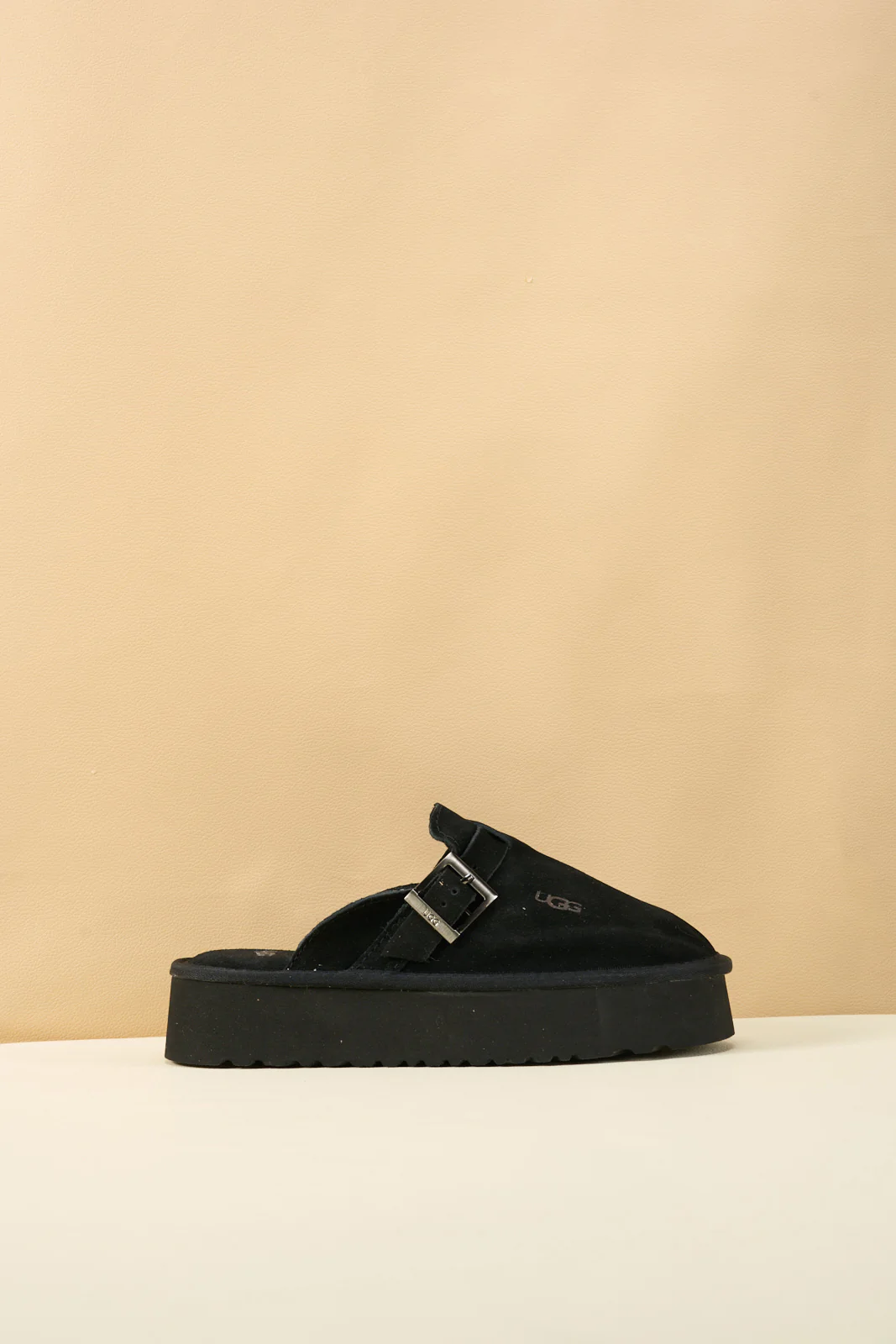 SMAIBULUN Ugg | Forever Iconic Platform Clog - Black - Image 11