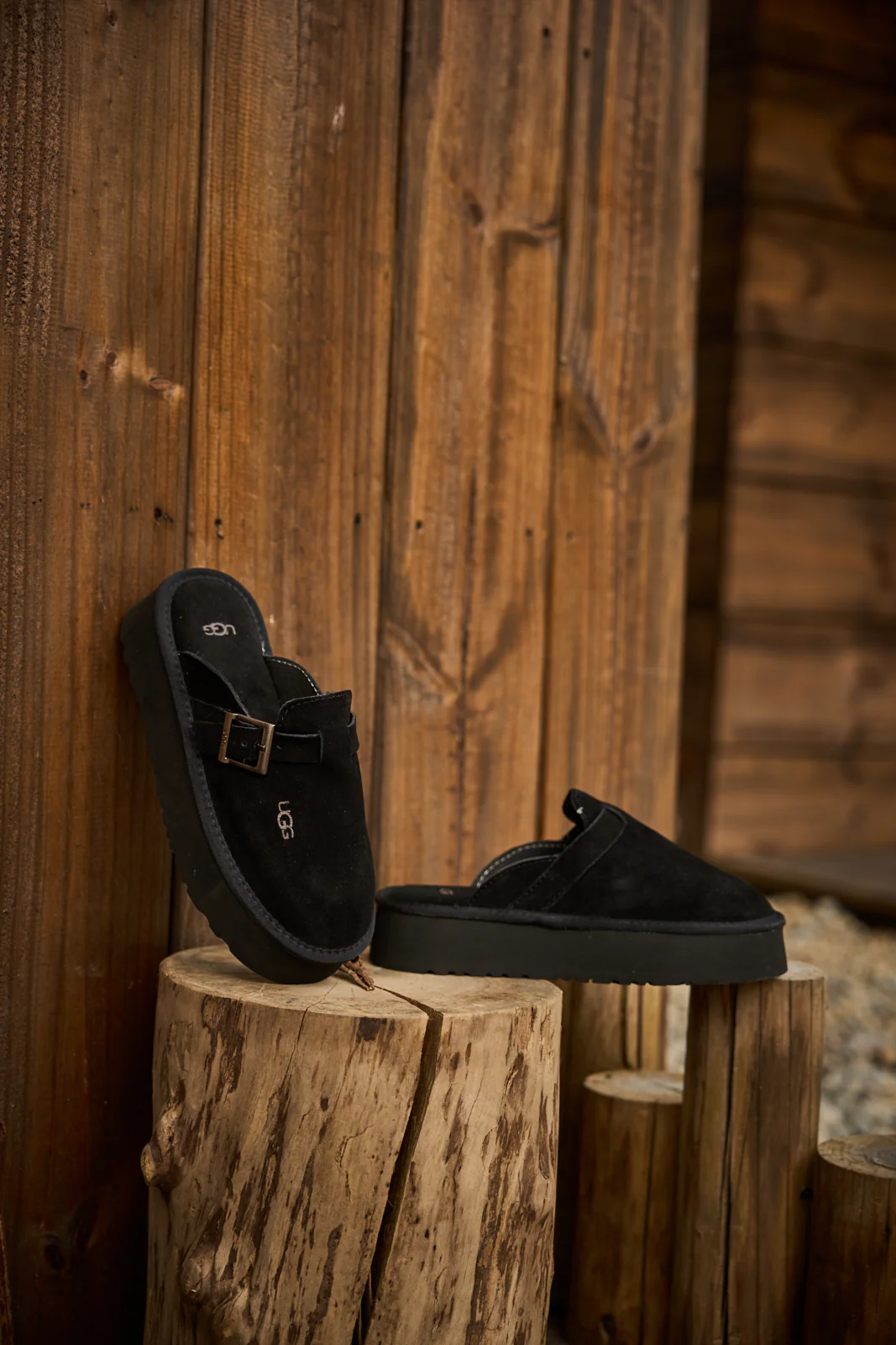 SMAIBULUN Ugg | Forever Iconic Platform Clog - Black - Image 8