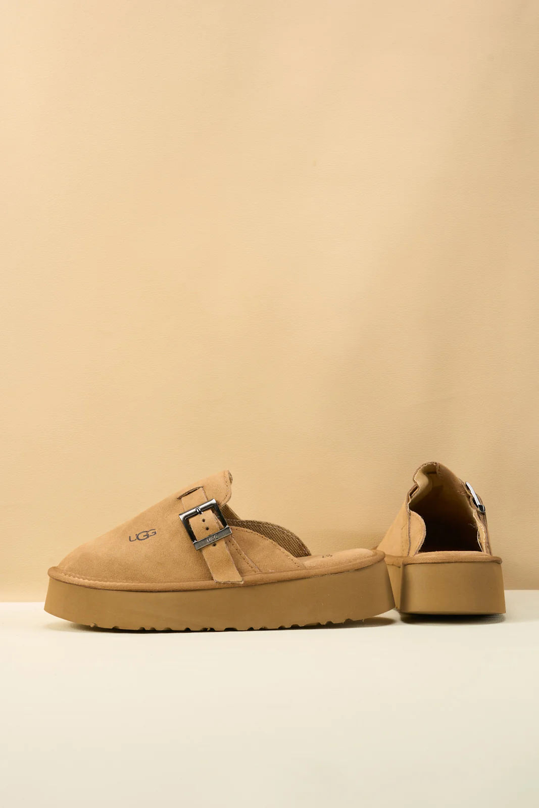 SMAIBULUN Ugg | Forever Iconic Platform Clog - Chestnut - Image 11