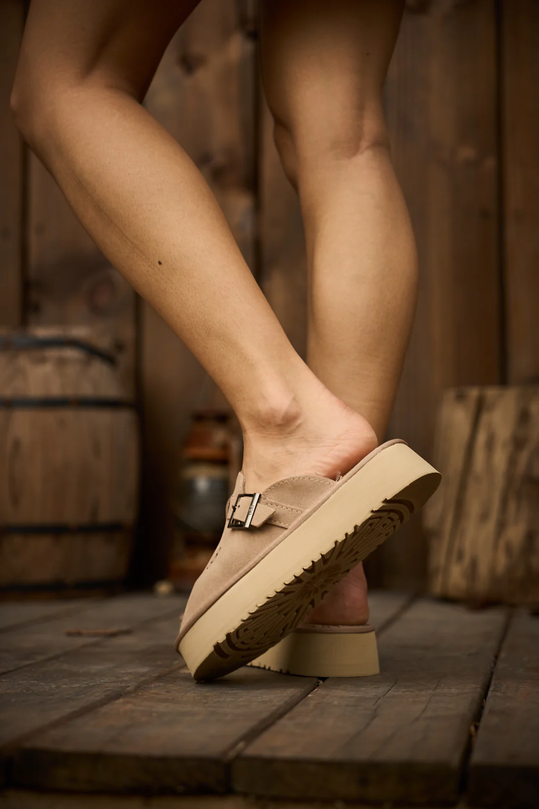 SMAIBULUN Ugg | Forever Iconic Platform Clog - Sand - Image 8