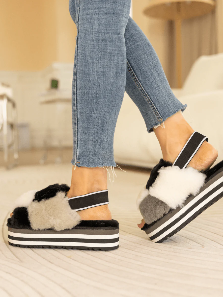 Smaibulun Ugg | Harmony Contrast Woolen Platform Slipper - Black - Image 7