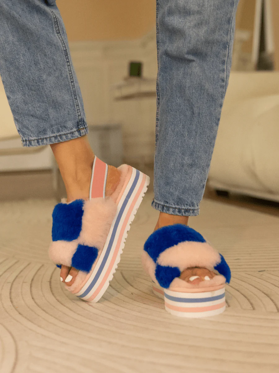 Smaibulun Ugg | Harmony Contrast Woolen Platform Slipper - Pink - Image 3