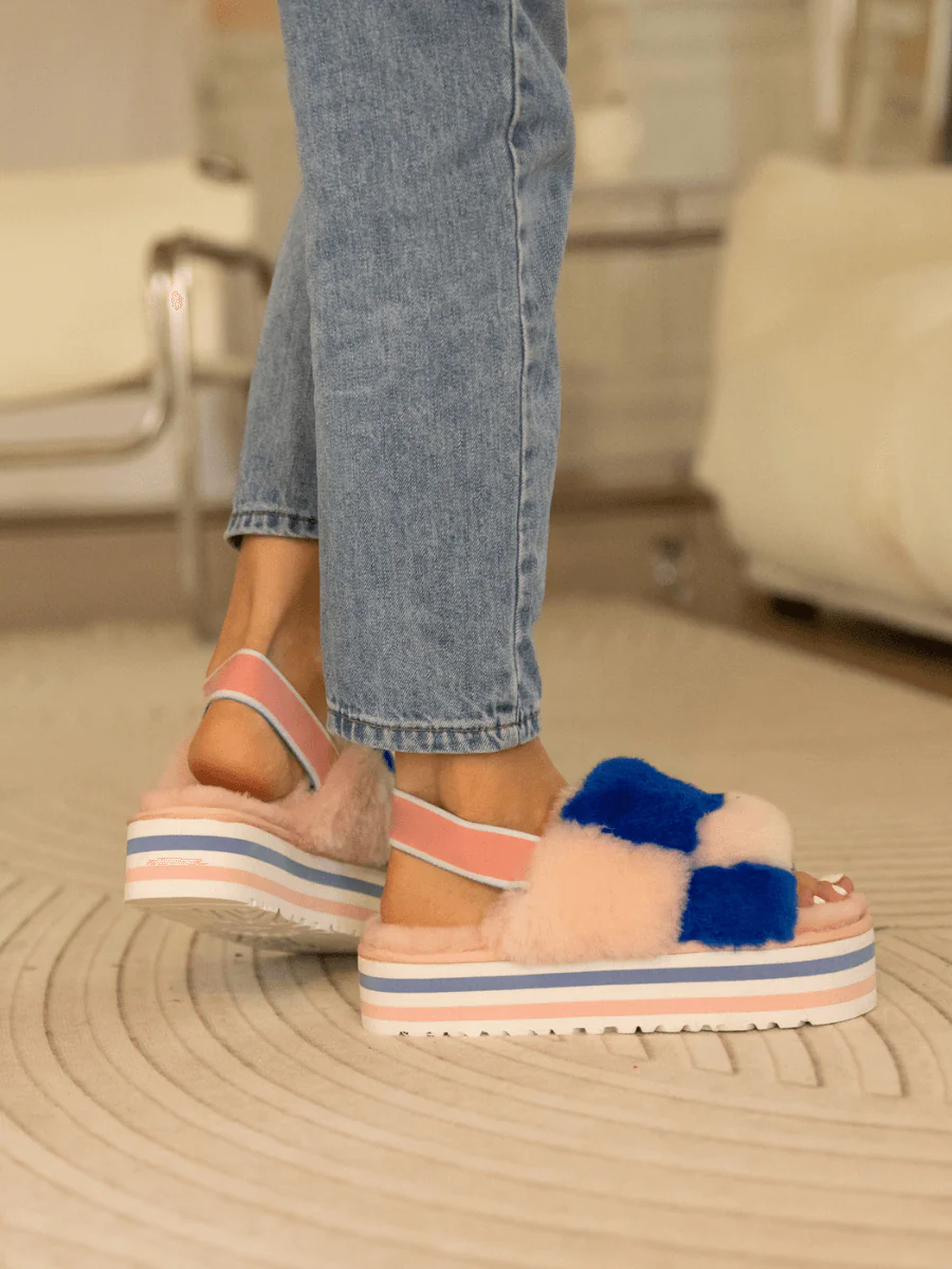 Smaibulun Ugg | Harmony Contrast Woolen Platform Slipper - Pink - Image 7