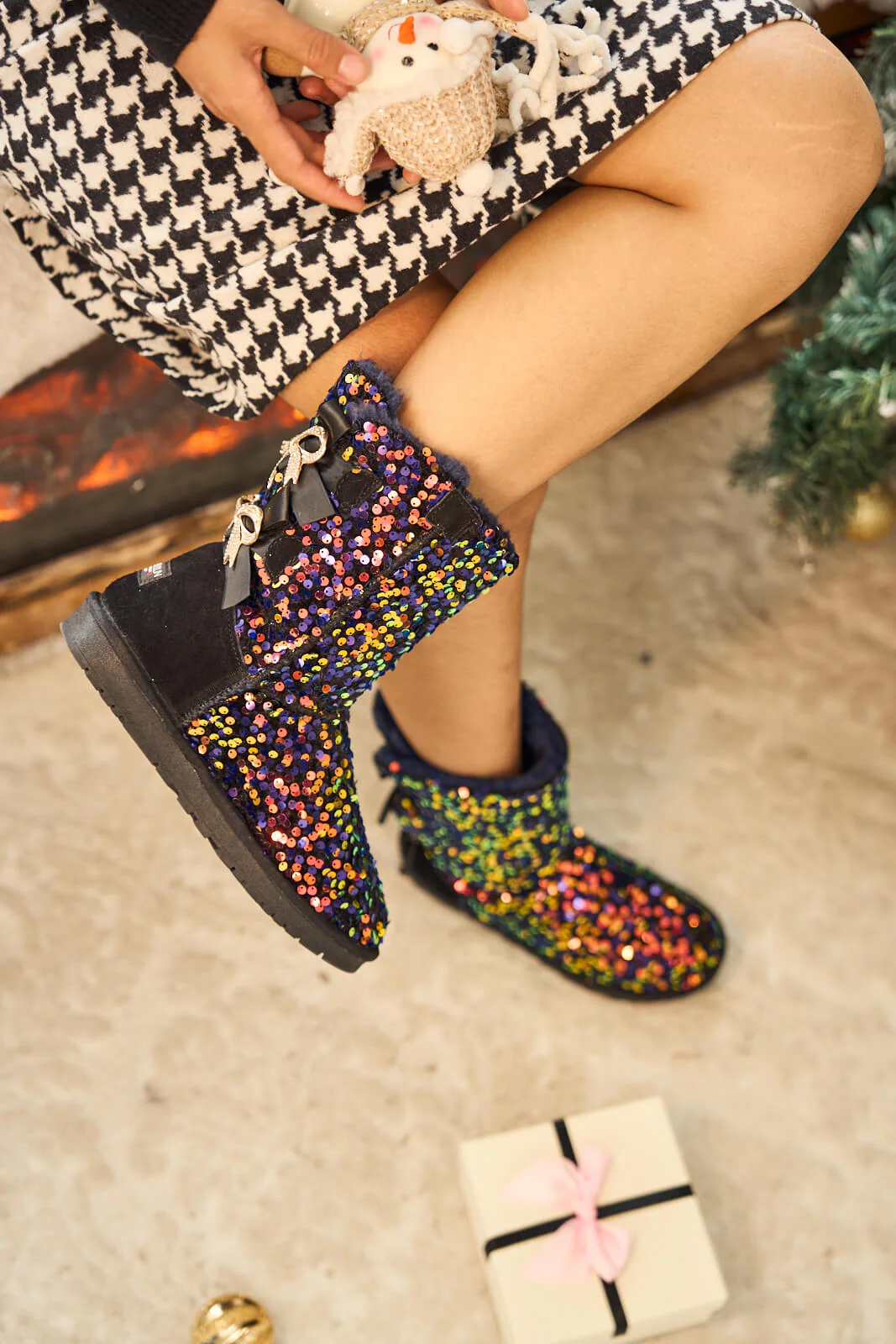Smaibulun Ugg | Haute Holidays Sequin Glam Shearling Boots - multi - Image 2