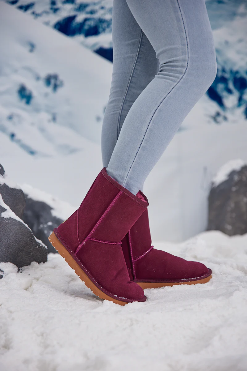 Smaibulun Ugg | Lovett Wool Blend Suede Shearling Boots - Claret - Image 7