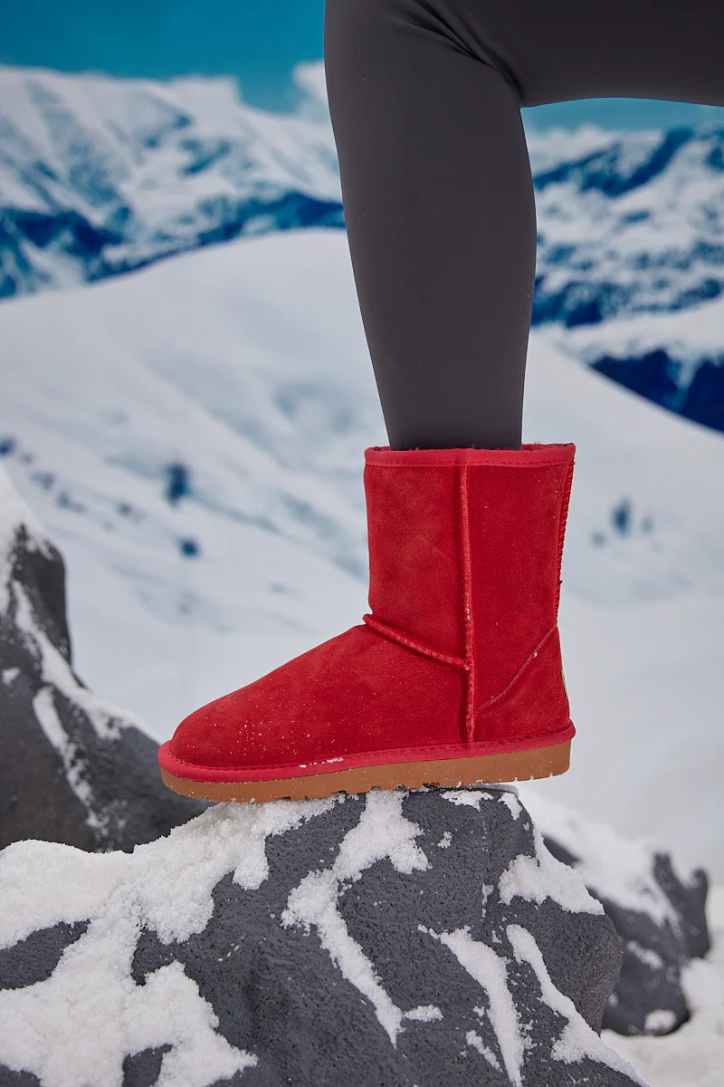 Smaibulun Ugg | Lovett Wool Blend Suede Shearling Boots - Red - Image 8