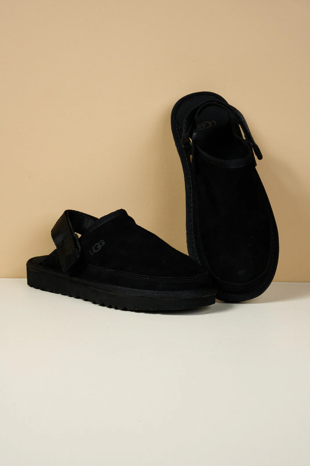 Smaibulun Ugg | Lyla Suede Slingback Scuff Slipper - black - Image 11