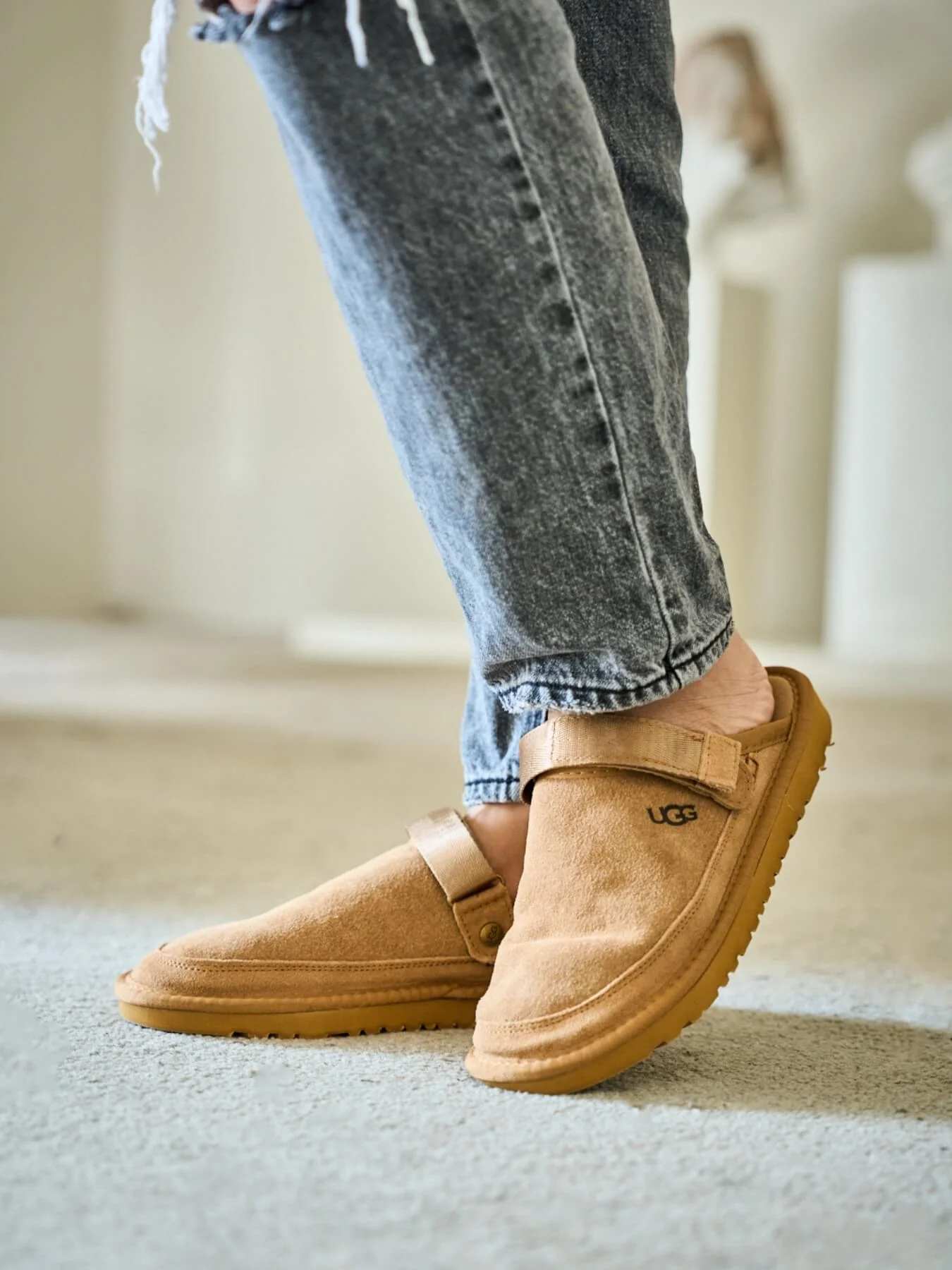 Smaibulun Ugg | Lyla Suede Slingback Scuff Slipper - chestnut - Image 7