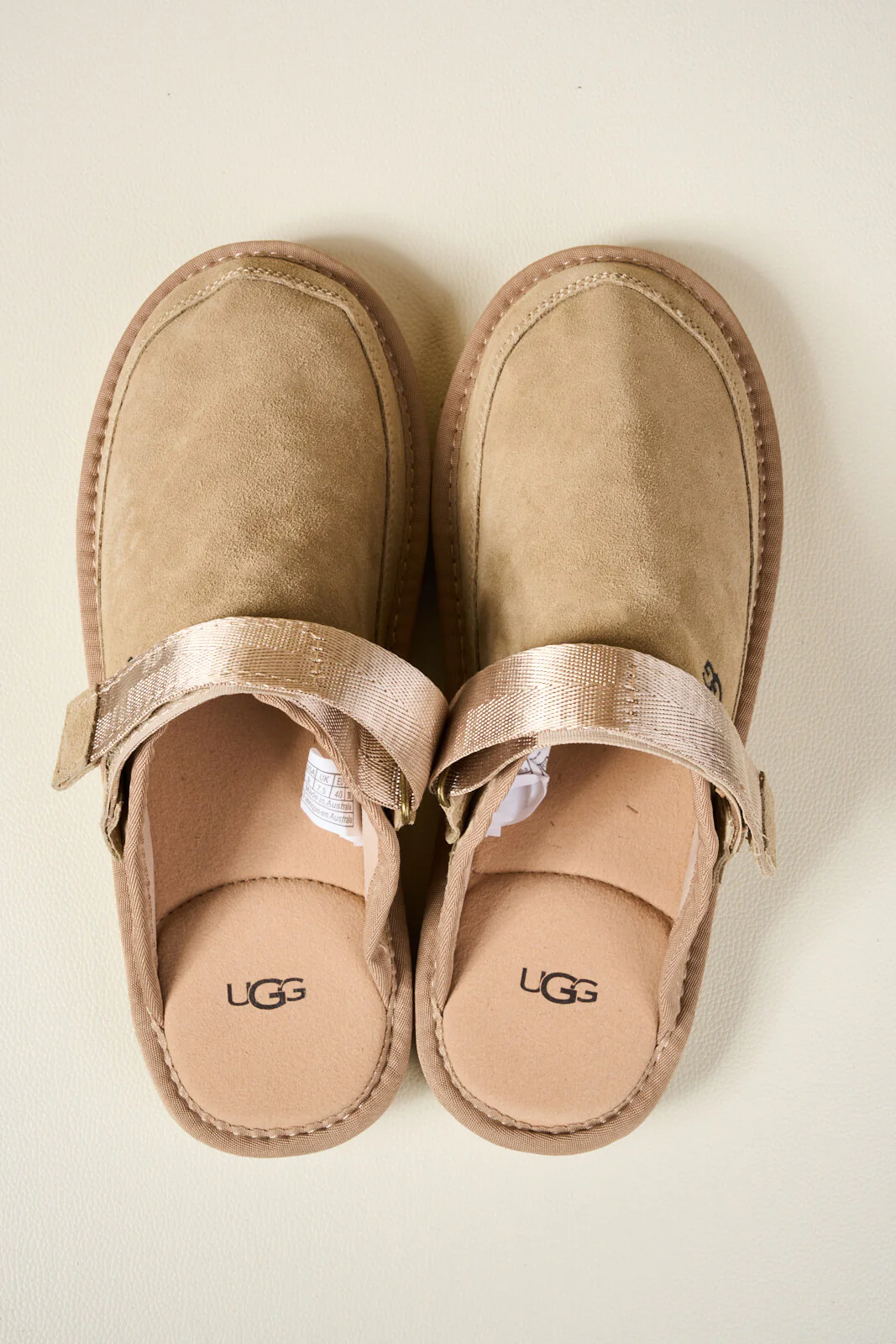 Smaibulun Ugg | Lyla Suede Slingback Scuff Slipper - sand - Image 14