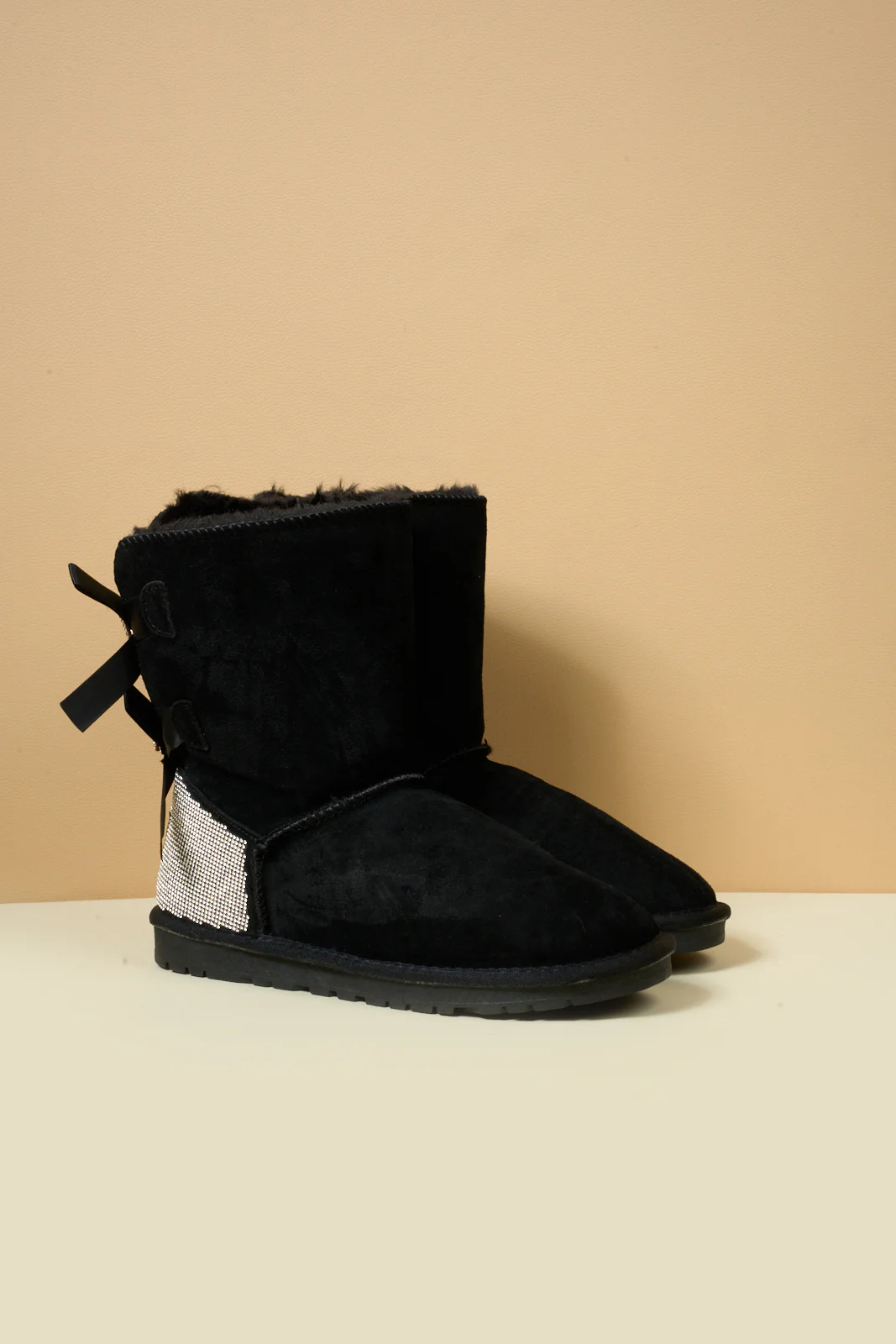 SMAIBULUN Ugg | Rhinestone Dual Bailey Bow Glam Ugg Boots - black - Image 10