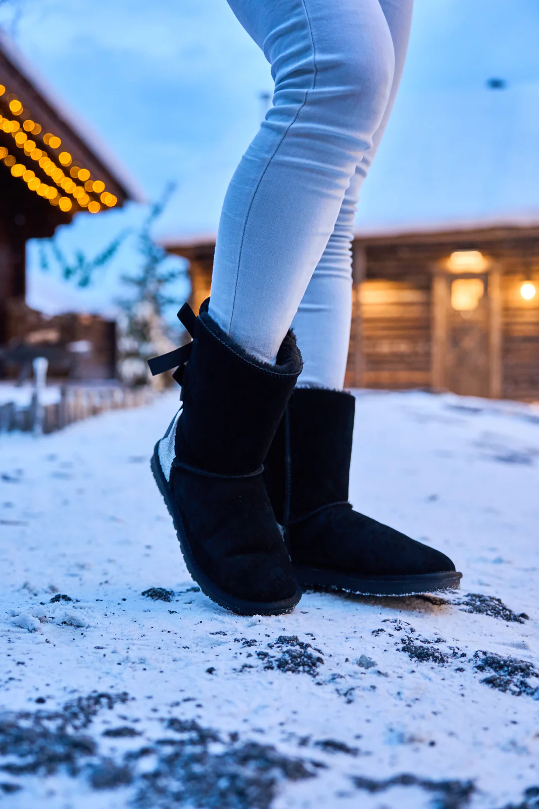 SMAIBULUN Ugg | Rhinestone Dual Bailey Bow Glam Ugg Boots - black - Image 3
