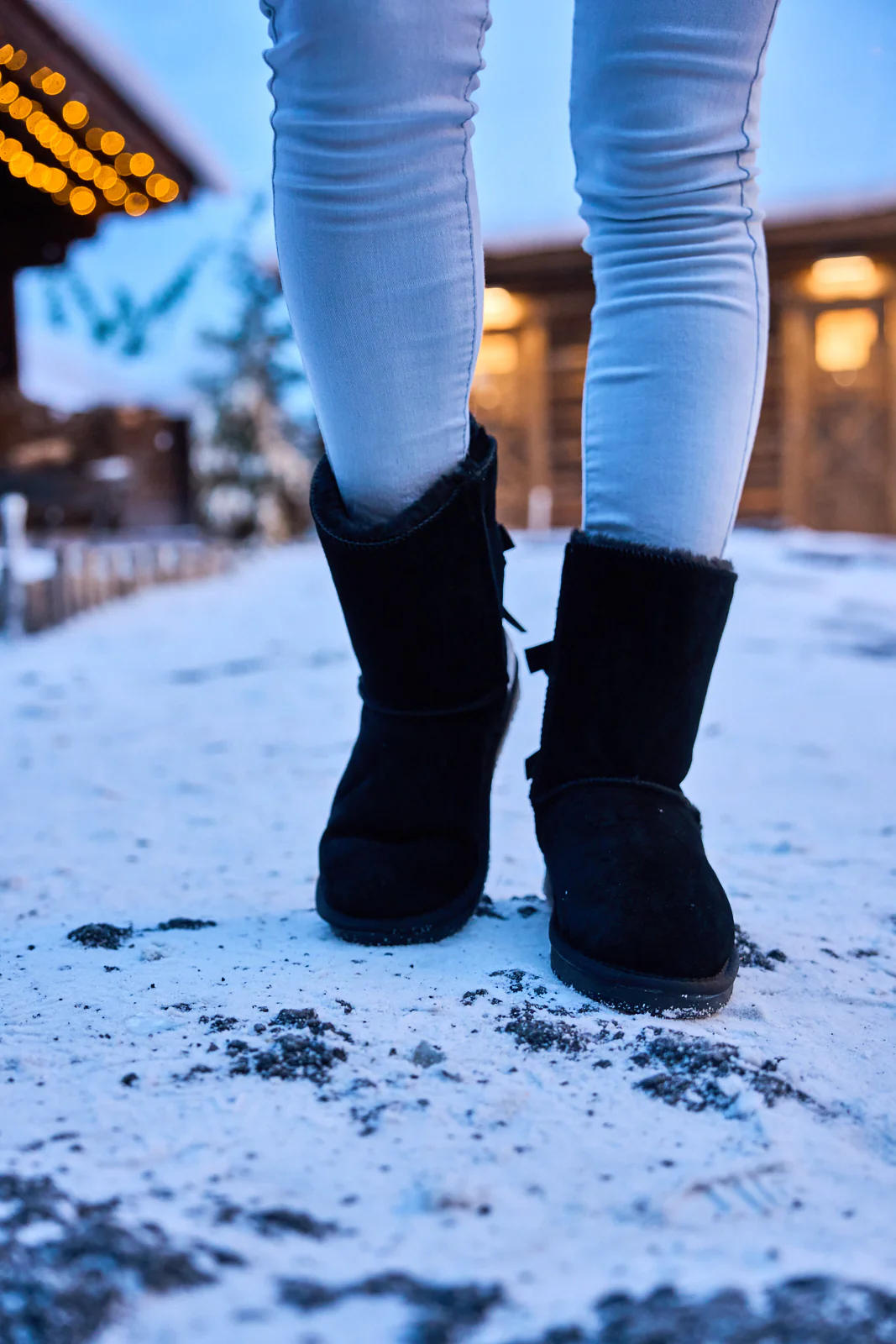 SMAIBULUN Ugg | Rhinestone Dual Bailey Bow Glam Ugg Boots - black - Image 4