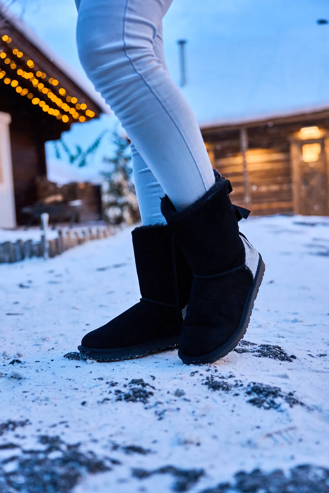 SMAIBULUN Ugg | Rhinestone Dual Bailey Bow Glam Ugg Boots - black - Image 5