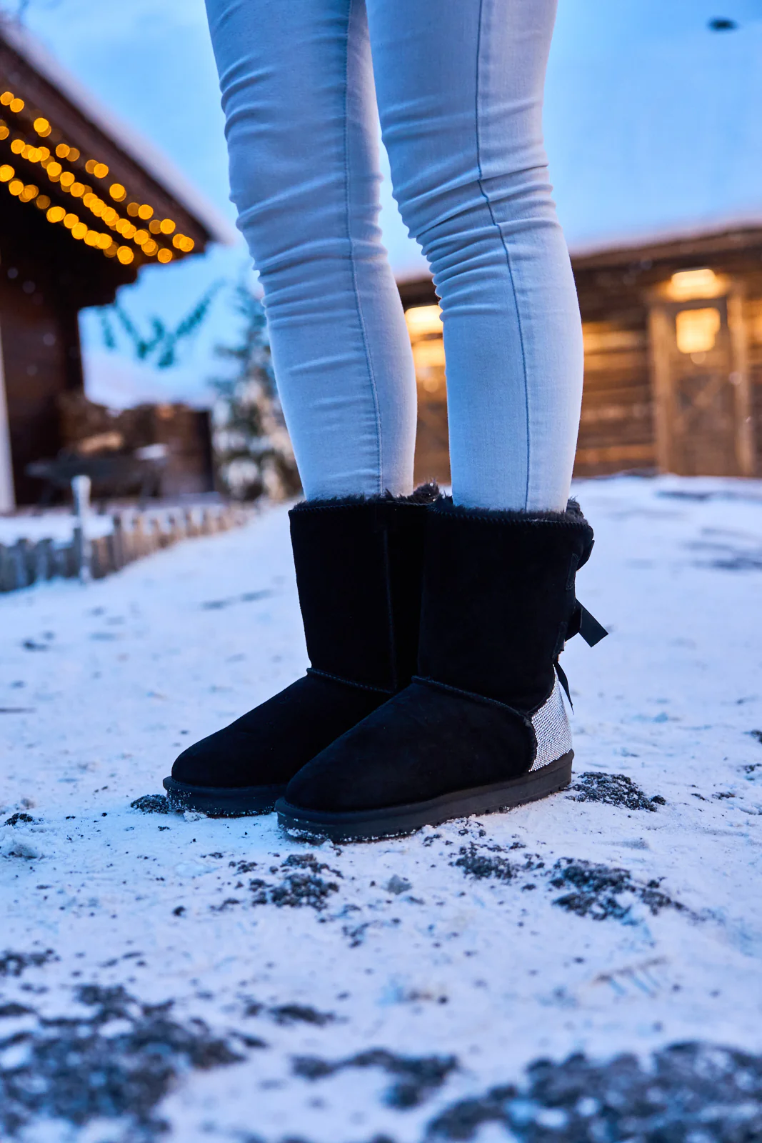 SMAIBULUN Ugg | Rhinestone Dual Bailey Bow Glam Ugg Boots - black - Image 6