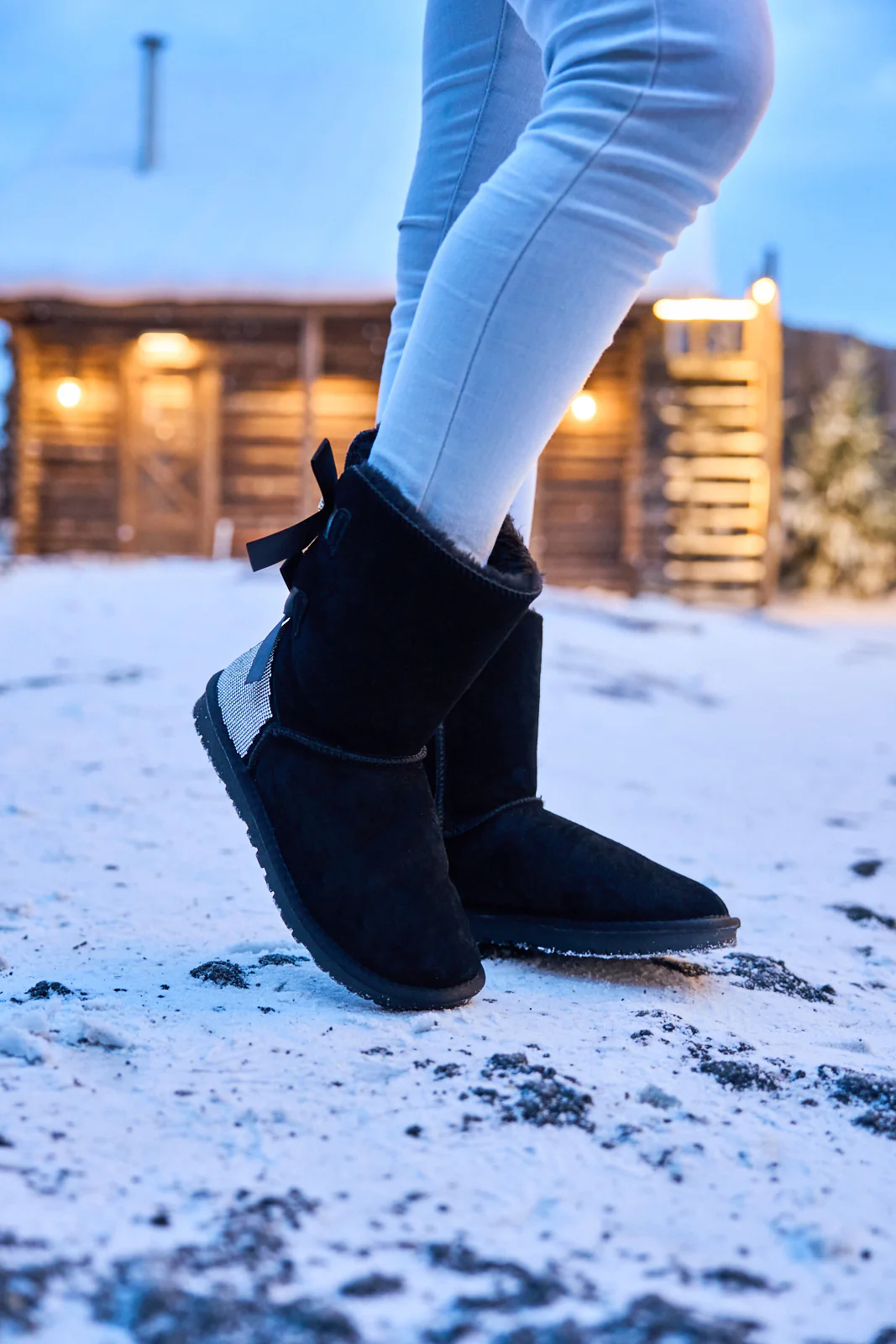 SMAIBULUN Ugg | Rhinestone Dual Bailey Bow Glam Ugg Boots - black - Image 7