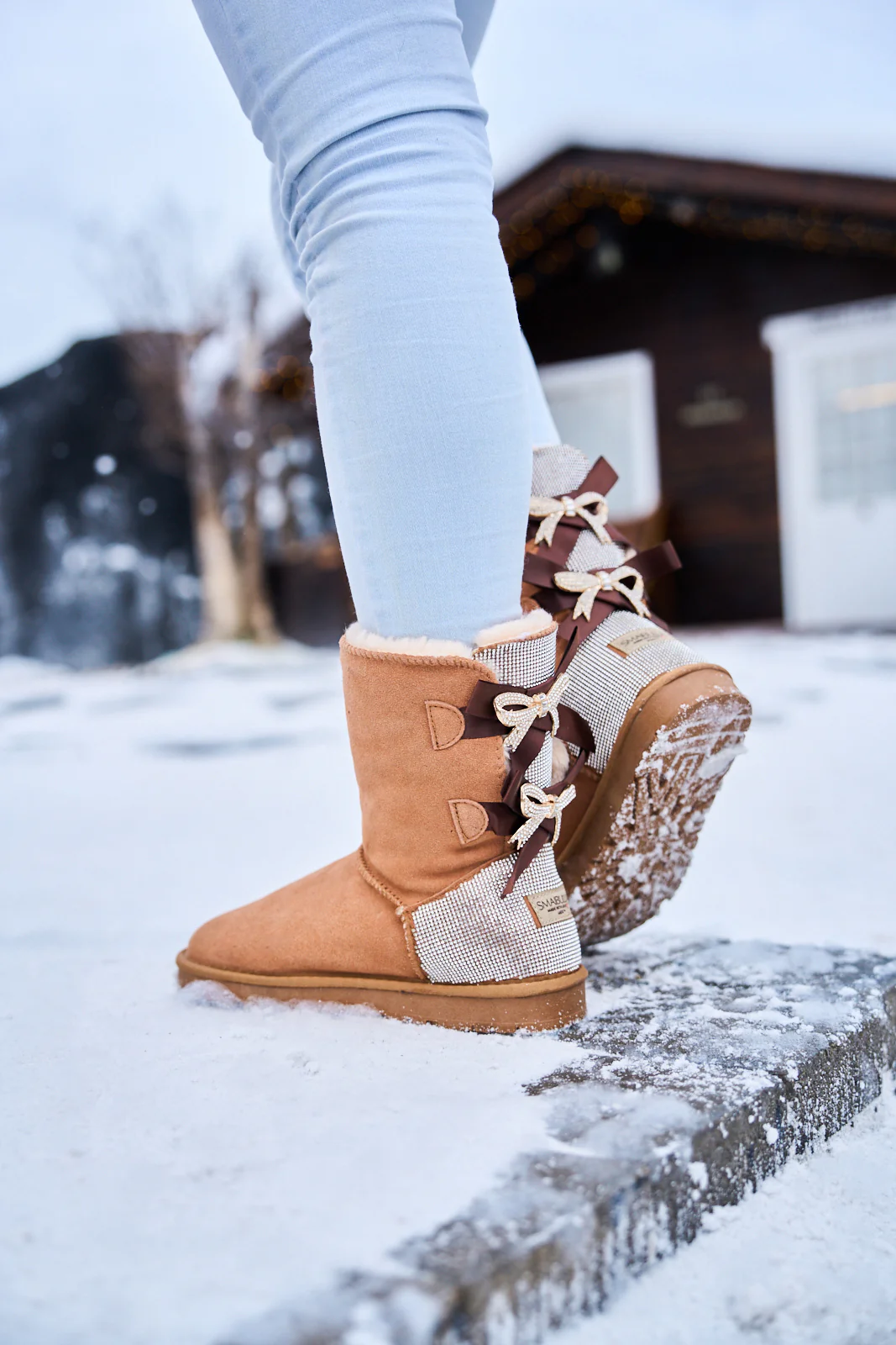 SMAIBULUN Ugg | Rhinestone Dual Bailey Bow Glam Ugg Boots - chestnut - Image 4