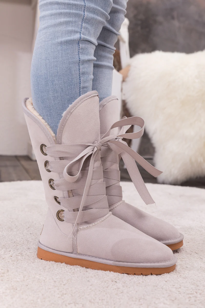 SMAIBULUN Ugg | Ribbon Lace-Up Faux Fur-lined Suede Boot - Ash - Image 3
