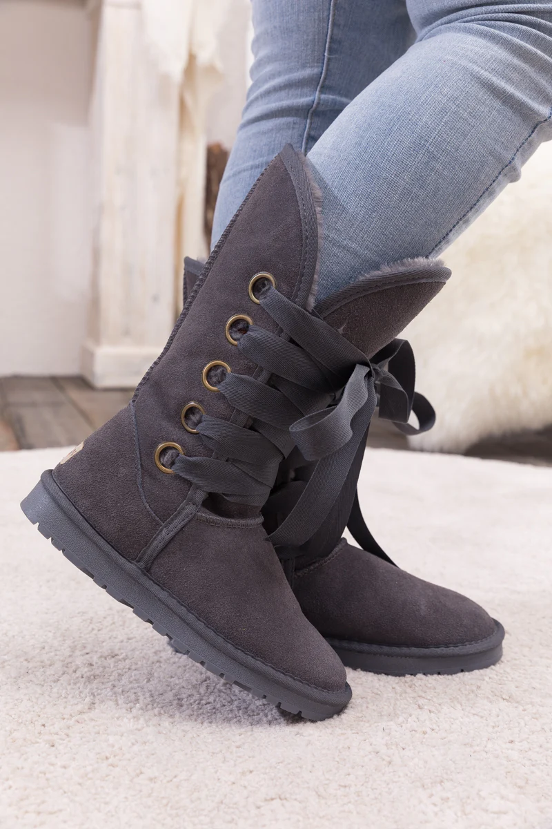 SMAIBULUN Ugg | Ribbon Lace-Up Faux Fur-lined Suede Boot - Charcoal - Image 6