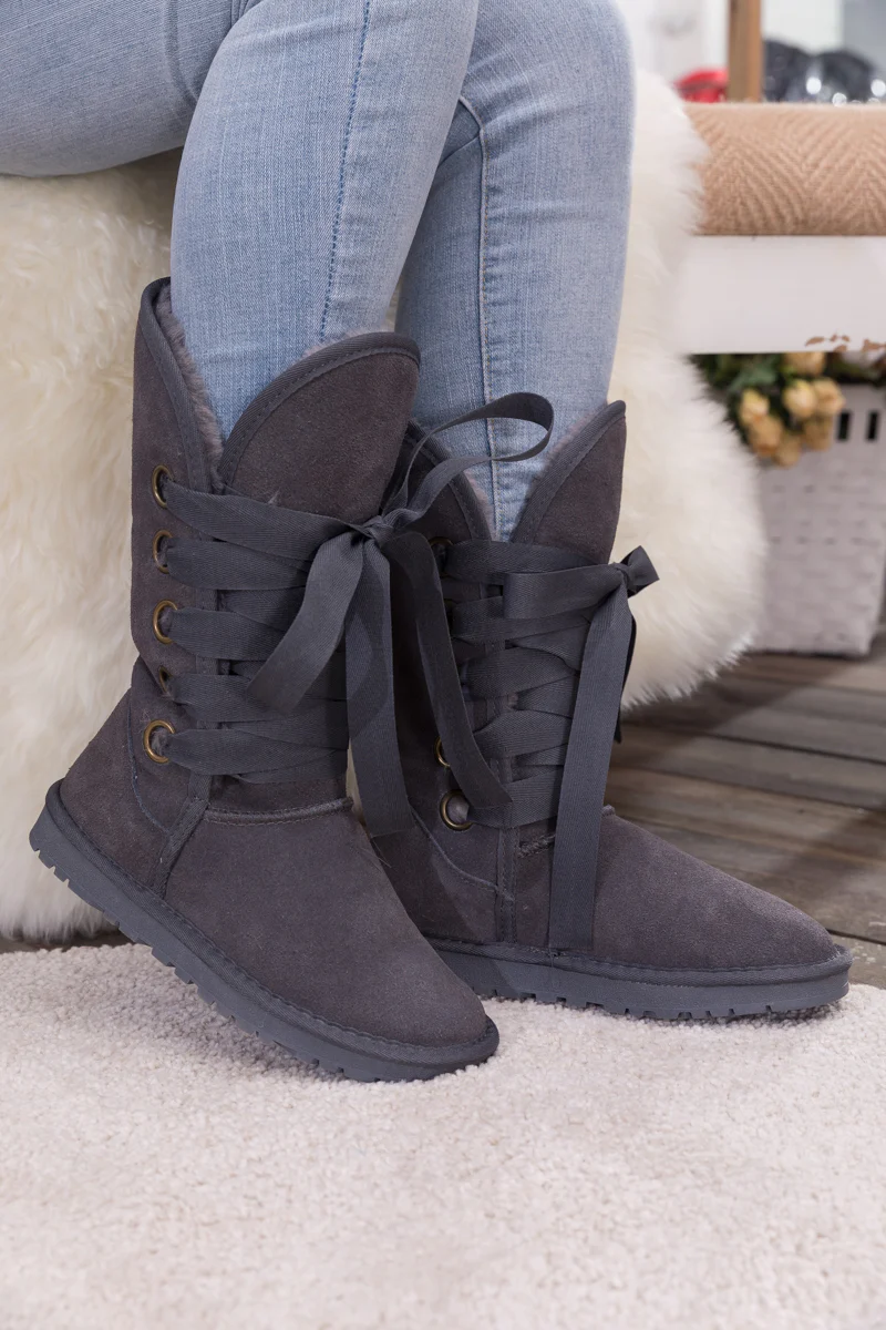 SMAIBULUN Ugg | Ribbon Lace-Up Faux Fur-lined Suede Boot - Charcoal - Image 7