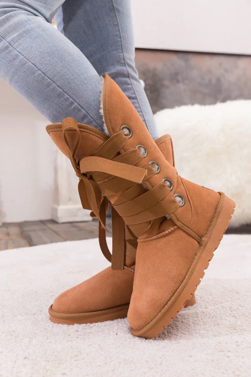 SMAIBULUN Ugg | Ribbon Lace-Up Faux Fur-lined Suede Boot - Chestnut - Image 4