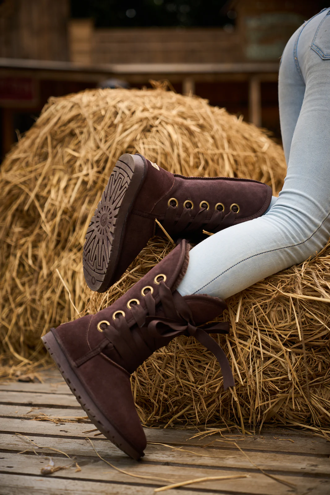 SMAIBULUN Ugg | Ribbon Lace-Up Faux Fur-lined Suede Boot - Chocolate - Image 7