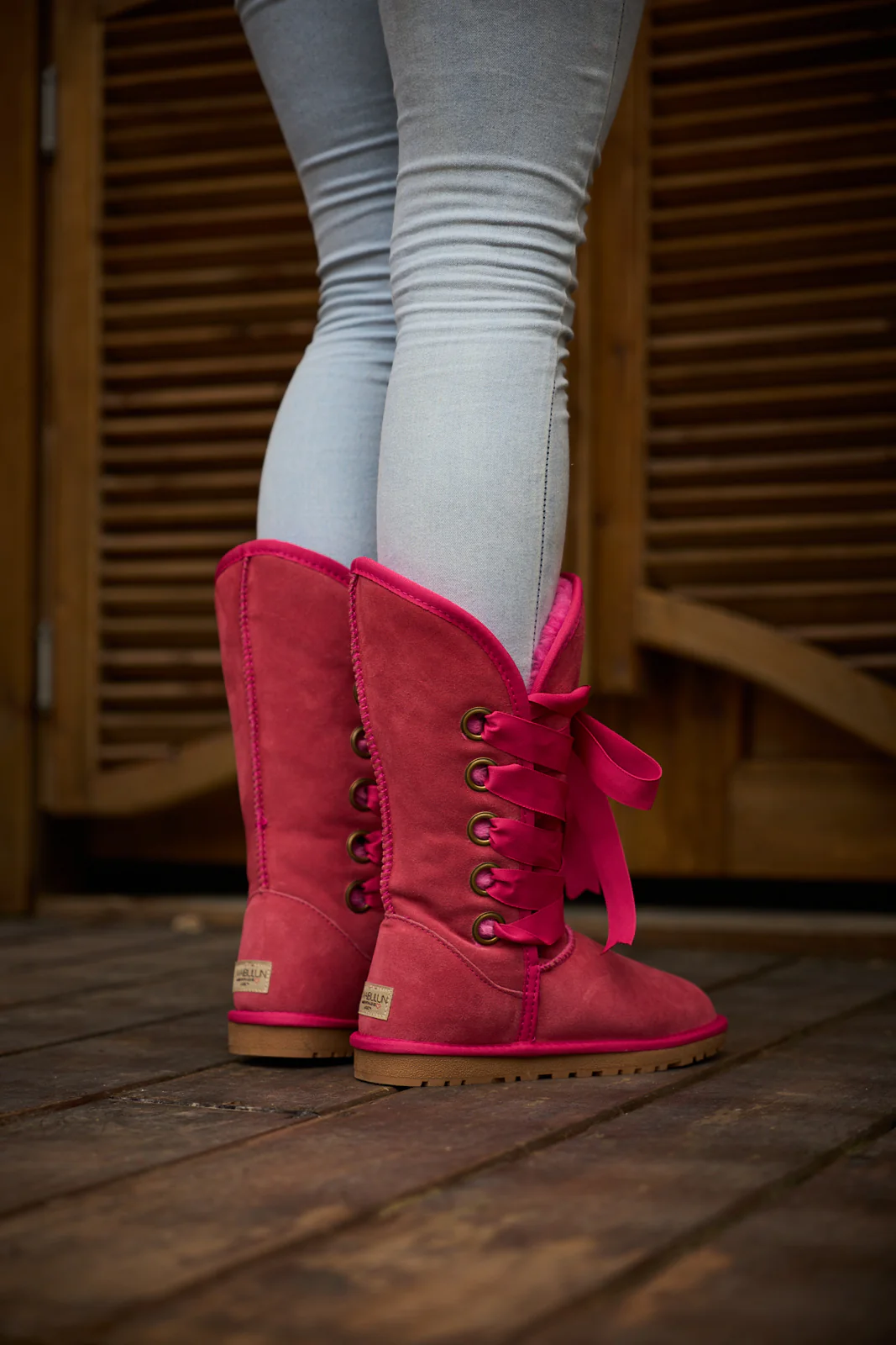 SMAIBULUN Ugg | Ribbon Lace-Up Faux Fur-lined Suede Boot - Fuchsia - Image 5