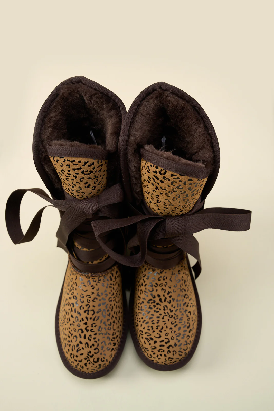 SMAIBULUN Ugg | Ribbon Lace-Up Faux Fur-lined Suede Boot - Leopard - Image 12