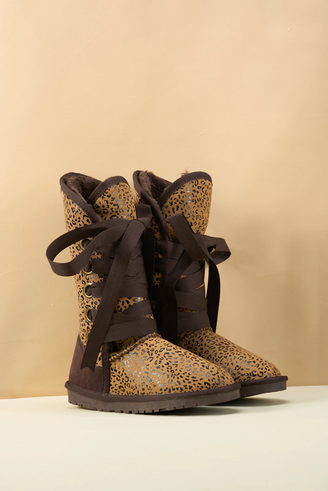 SMAIBULUN Ugg | Ribbon Lace-Up Faux Fur-lined Suede Boot - Leopard - Image 8