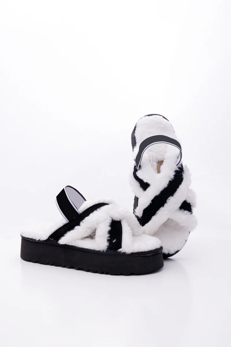 Smaibulun Ugg | Roar Wool Lined Criss-Cross Strap Slipper - White - Image 9