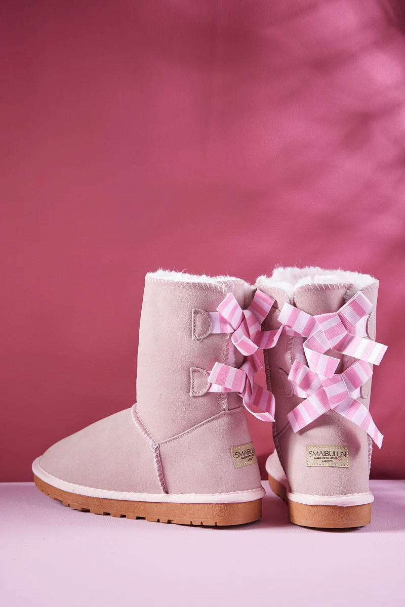 Smaibulun Ugg | Serenity Striped Bailey Bow Shearling Boots - Pink - Image 10