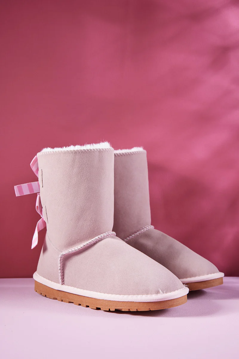 Smaibulun Ugg | Serenity Striped Bailey Bow Shearling Boots - Pink - Image 7